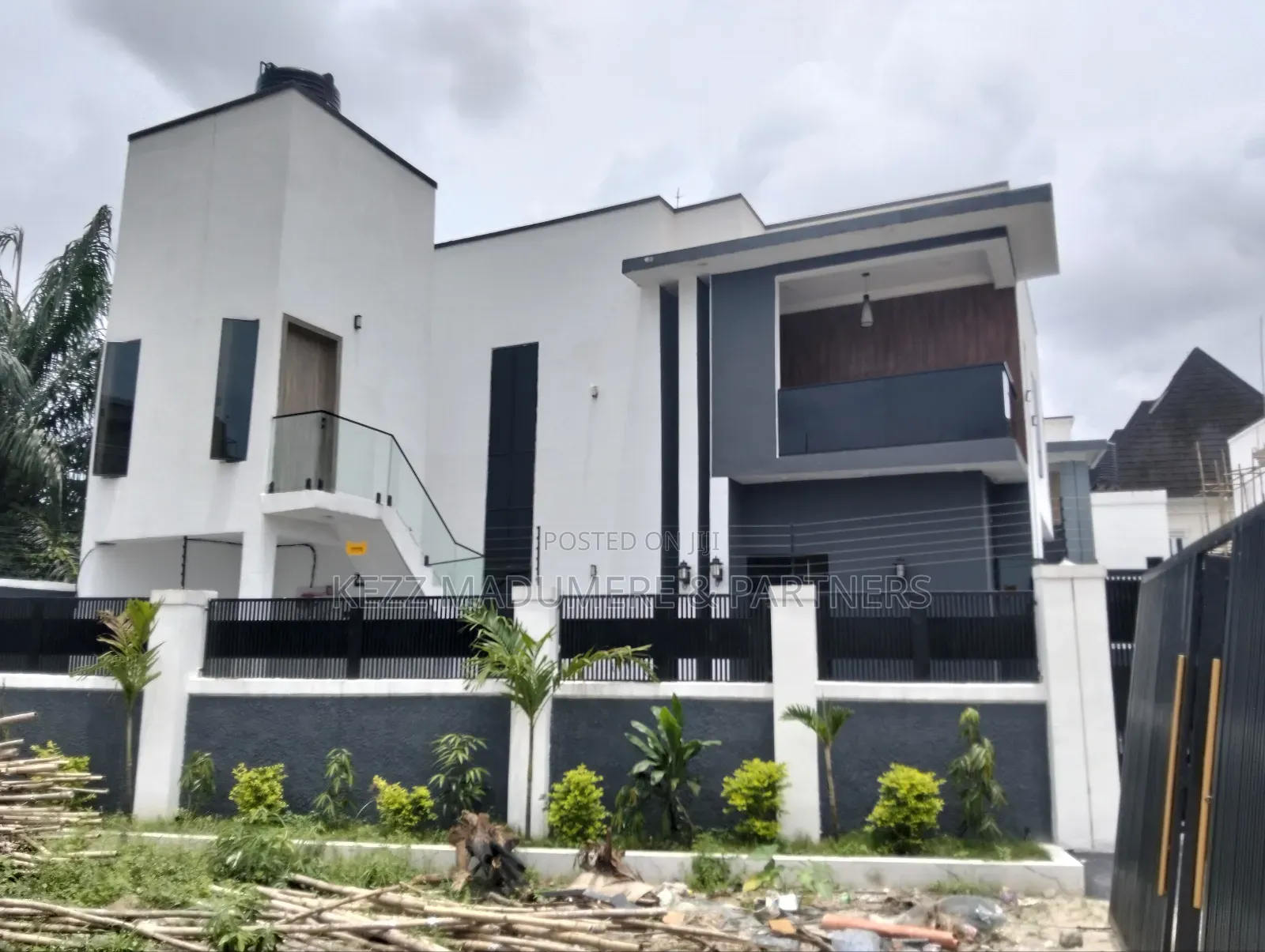 4bdrm Duplex in Centinery Gardens, Port-Harcourt for sale in Port-Harcourt