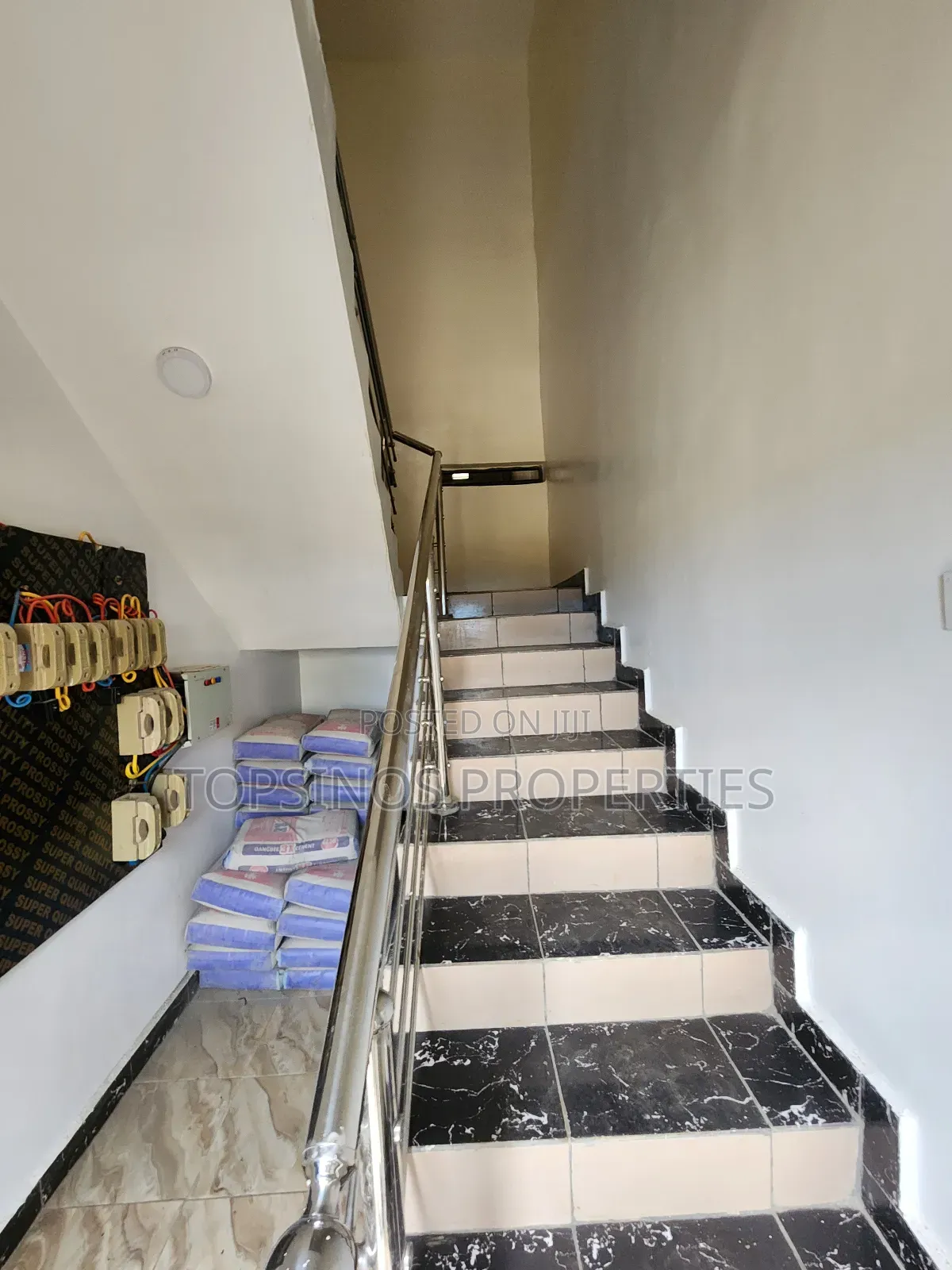 2bdrm Block of Flats in Dawaki for rent in Dawaki
