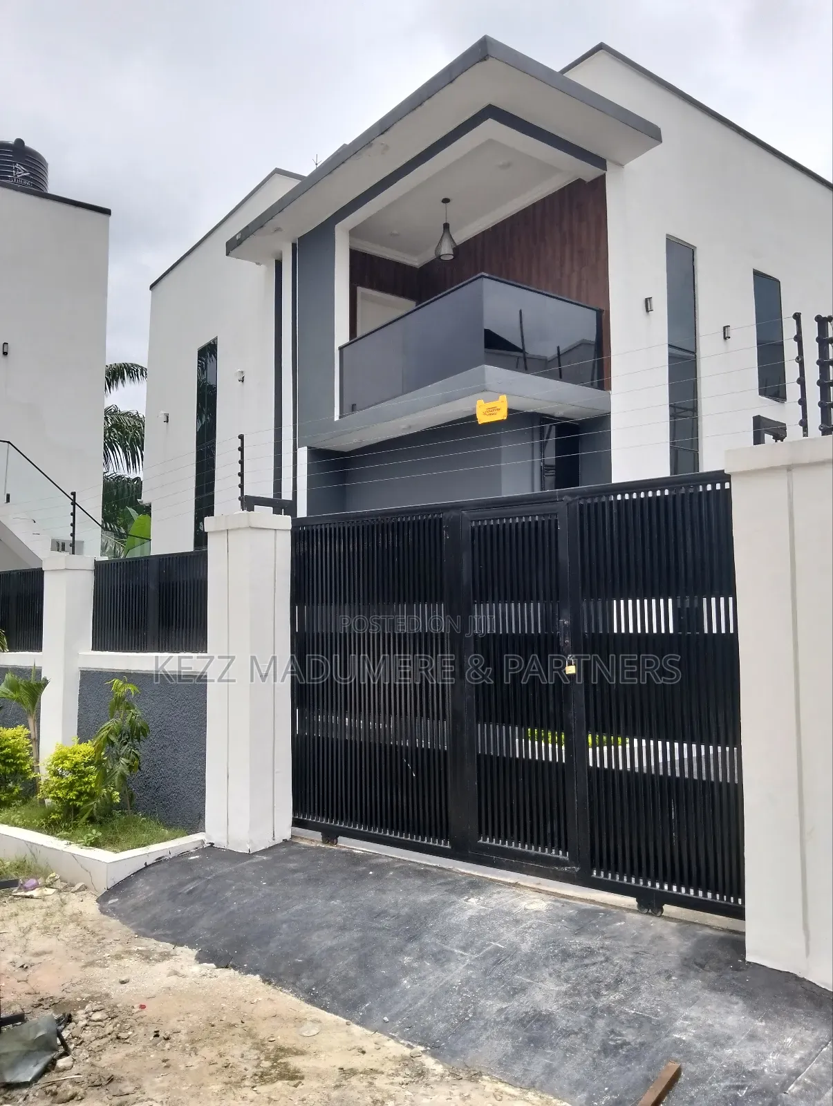4bdrm Duplex in Shell Cooperative for sale in Port-Harcourt