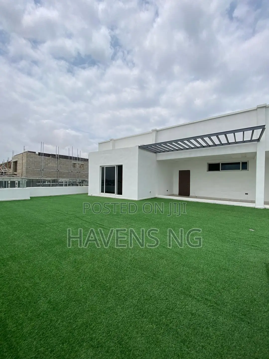 4bdrm Apartment in Ikate for sale in Ikate