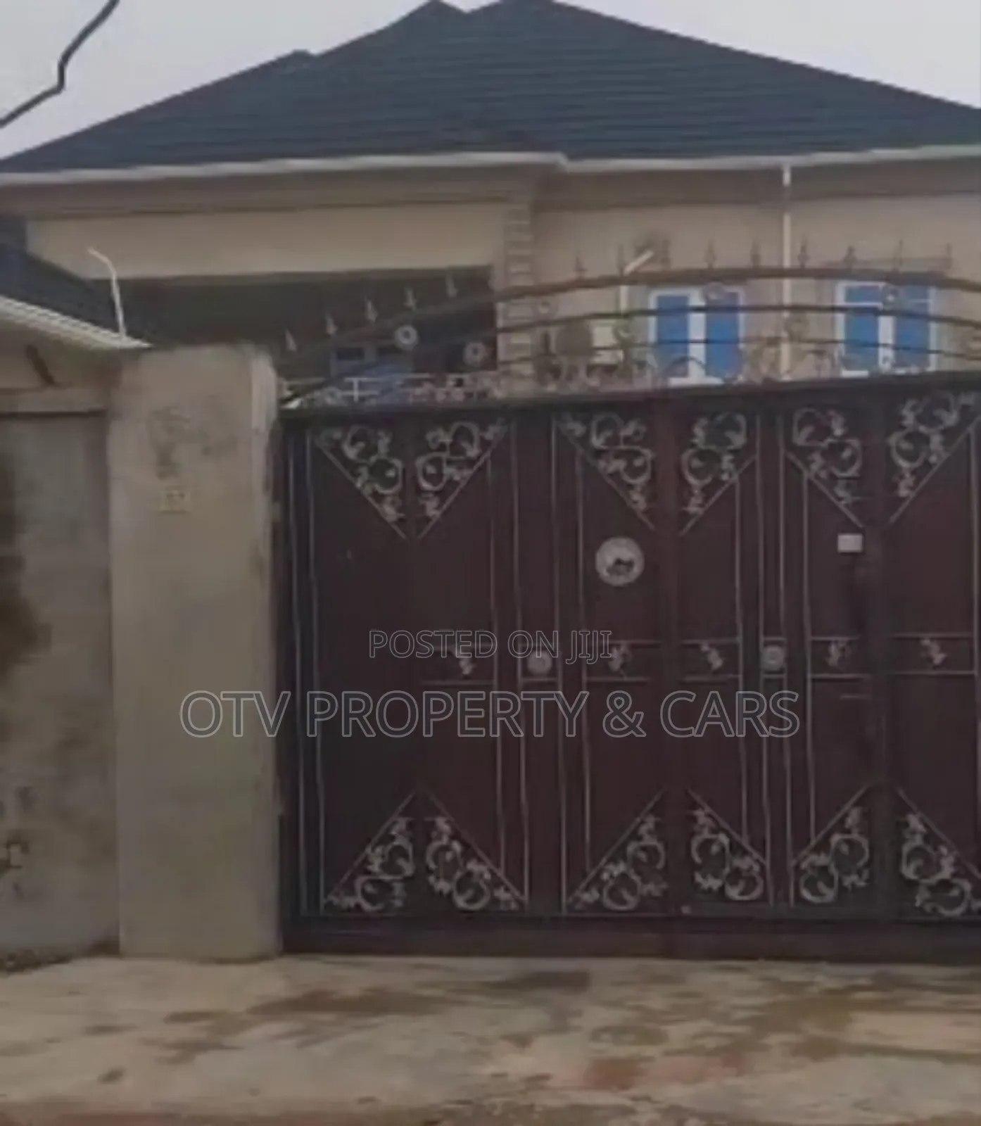 Furnished 9bdrm Mansion in Alimosho for sale in Alimosho