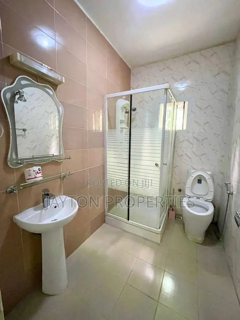5 Bedroom Apartment in Garki 1