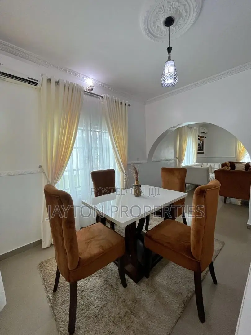 5 Bedroom Apartment in Garki 1