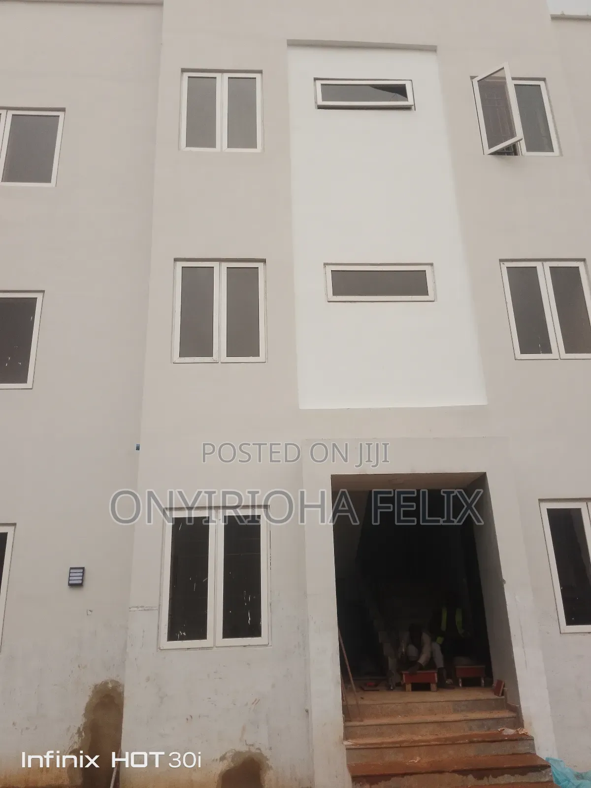 3bdrm Block of Flats in Bilard Estate, Life Camp for rent in Life Camp