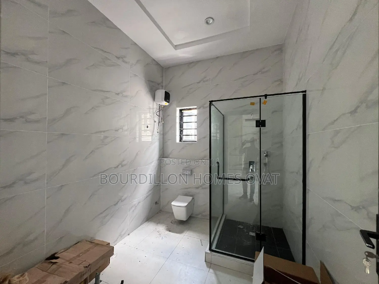 5bdrm Duplex in Osapa london for sale in Osapa london