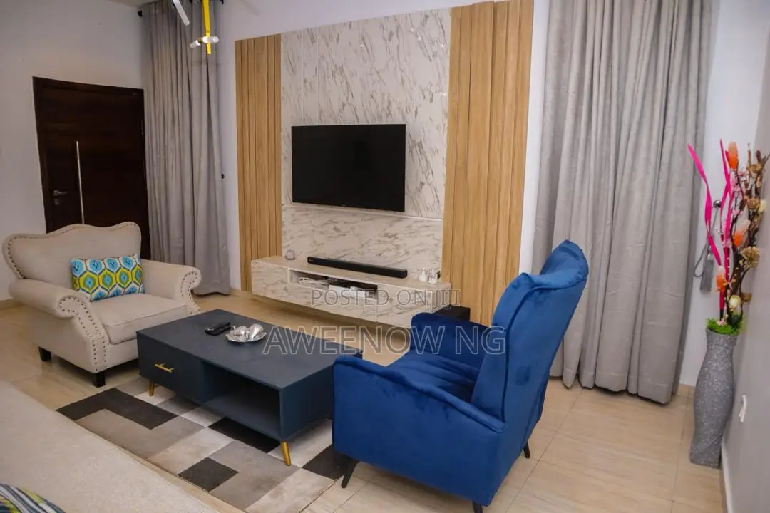 2 Bedroom FLT in Ebute