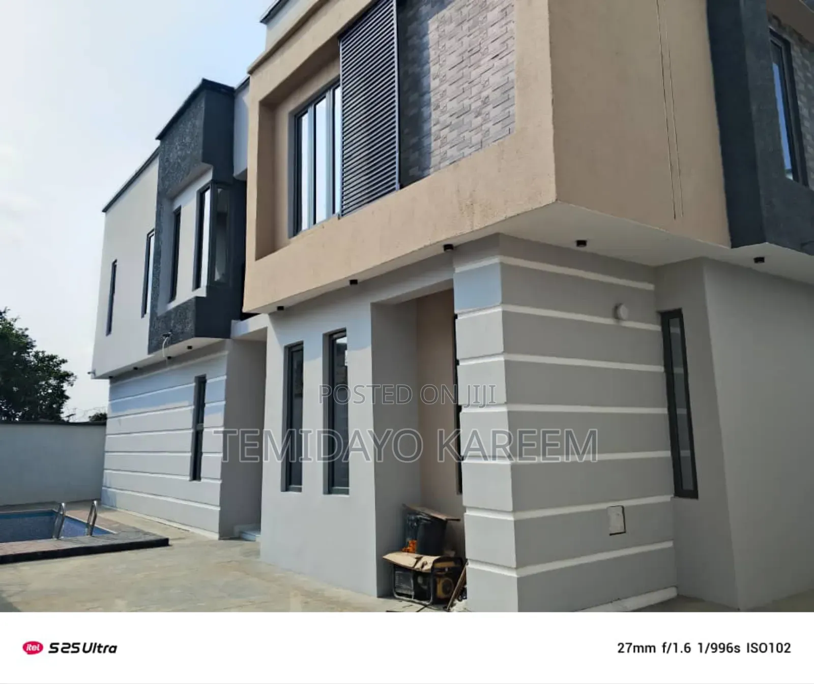 5bdrm Duplex in Omole Phase 1, Ikeja for sale in Ikeja