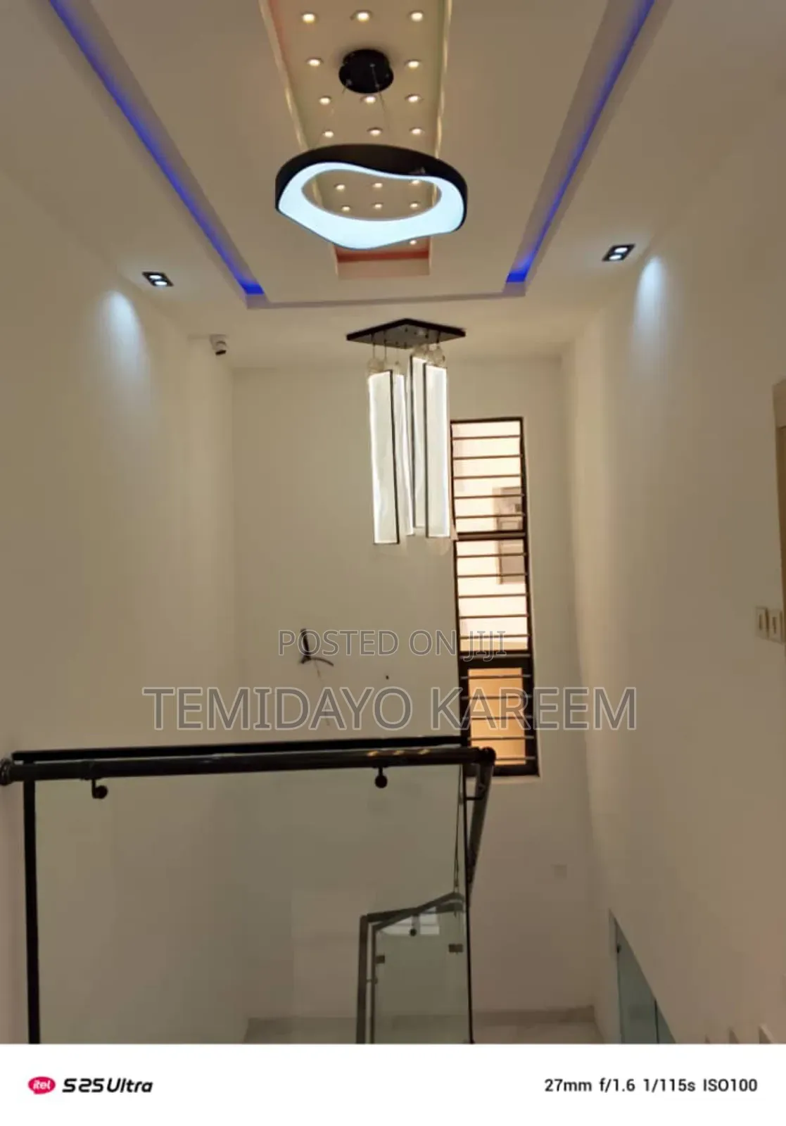 5bdrm Duplex in Omole Phase 1, Ikeja for sale in Ikeja