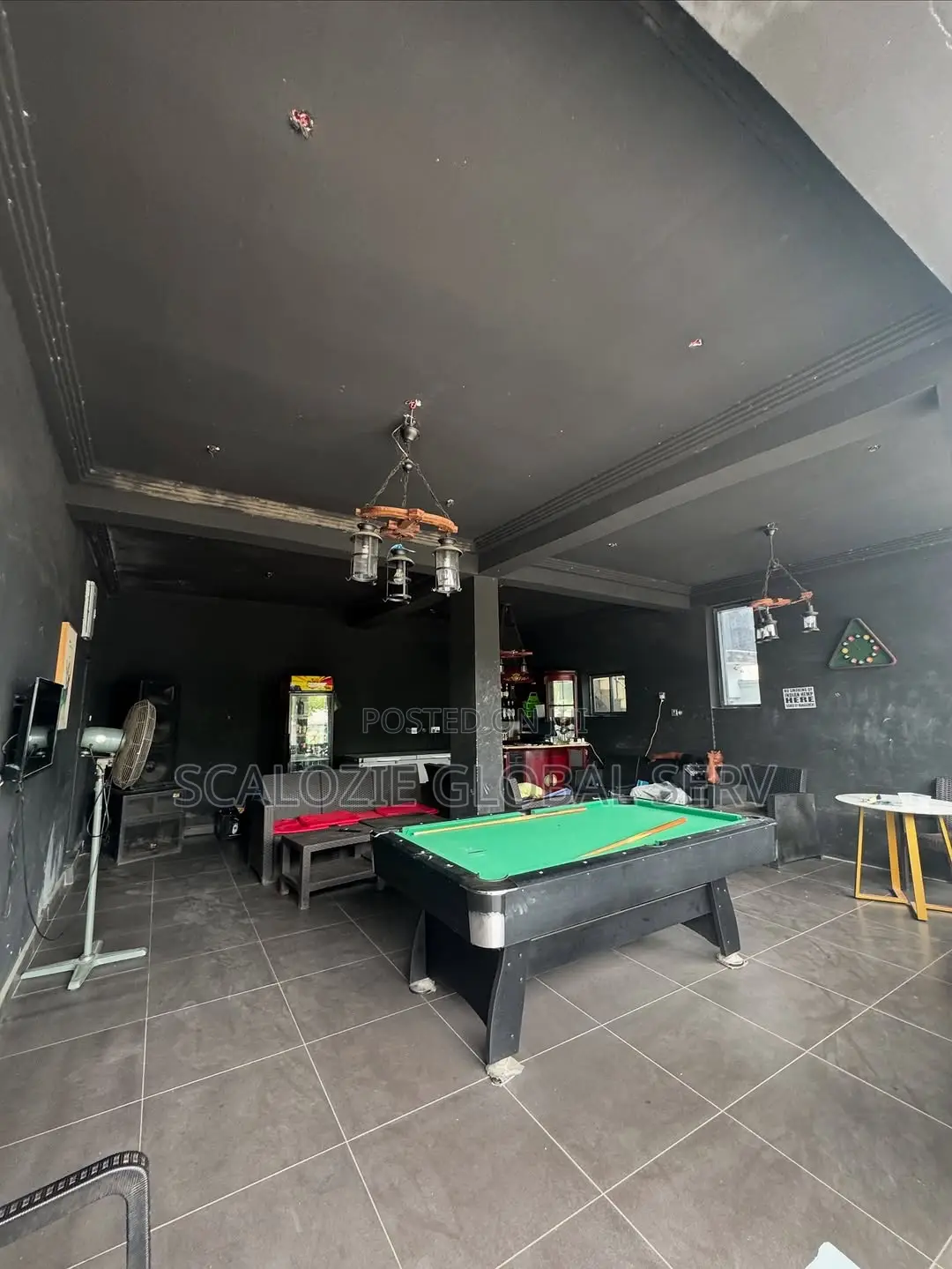 Modern 20 Rooms Hotel Wt. Lounge for Sale Gate House in Rumolumeni