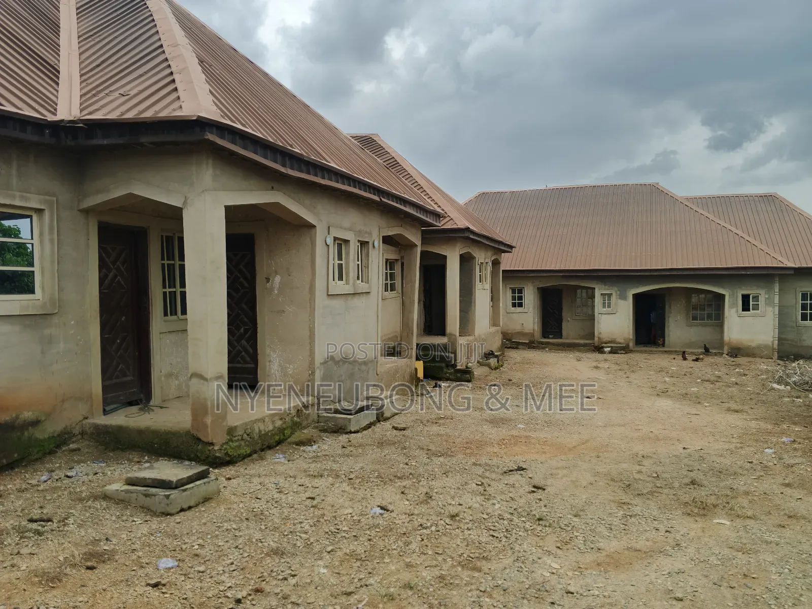 9bdrm Block of Flats in Karu for sale in Karu