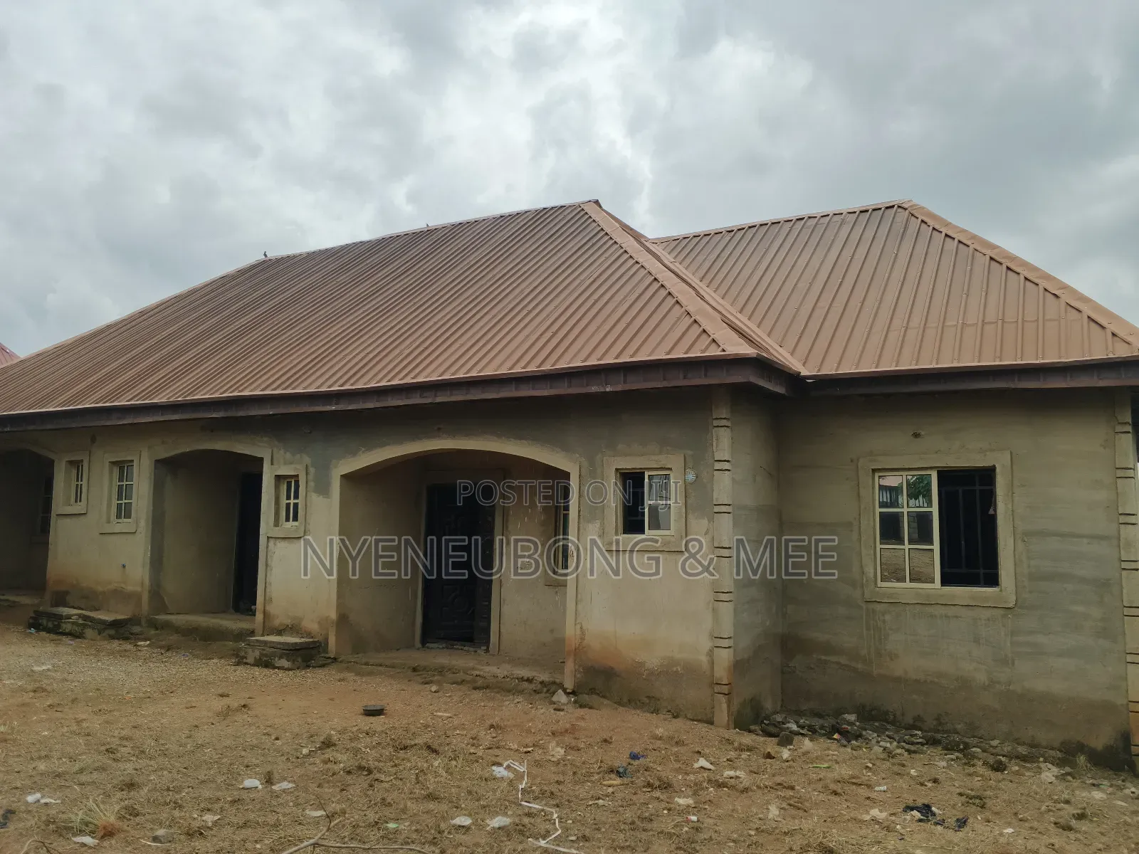 9bdrm Block of Flats in Karu for sale in Karu