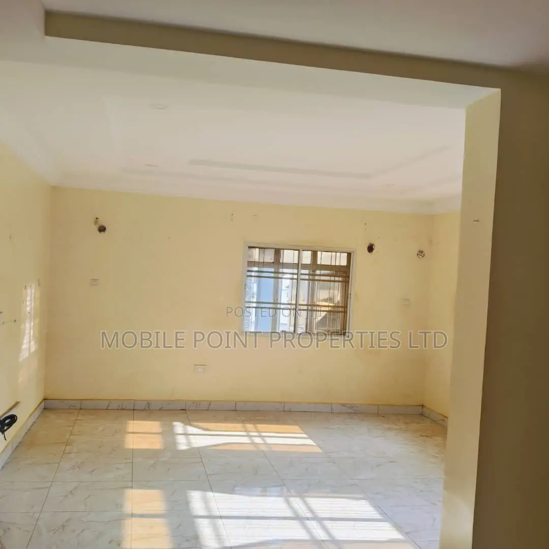 4bdrm Duplex in Apo Resettlement for rent in Apo Resettlement