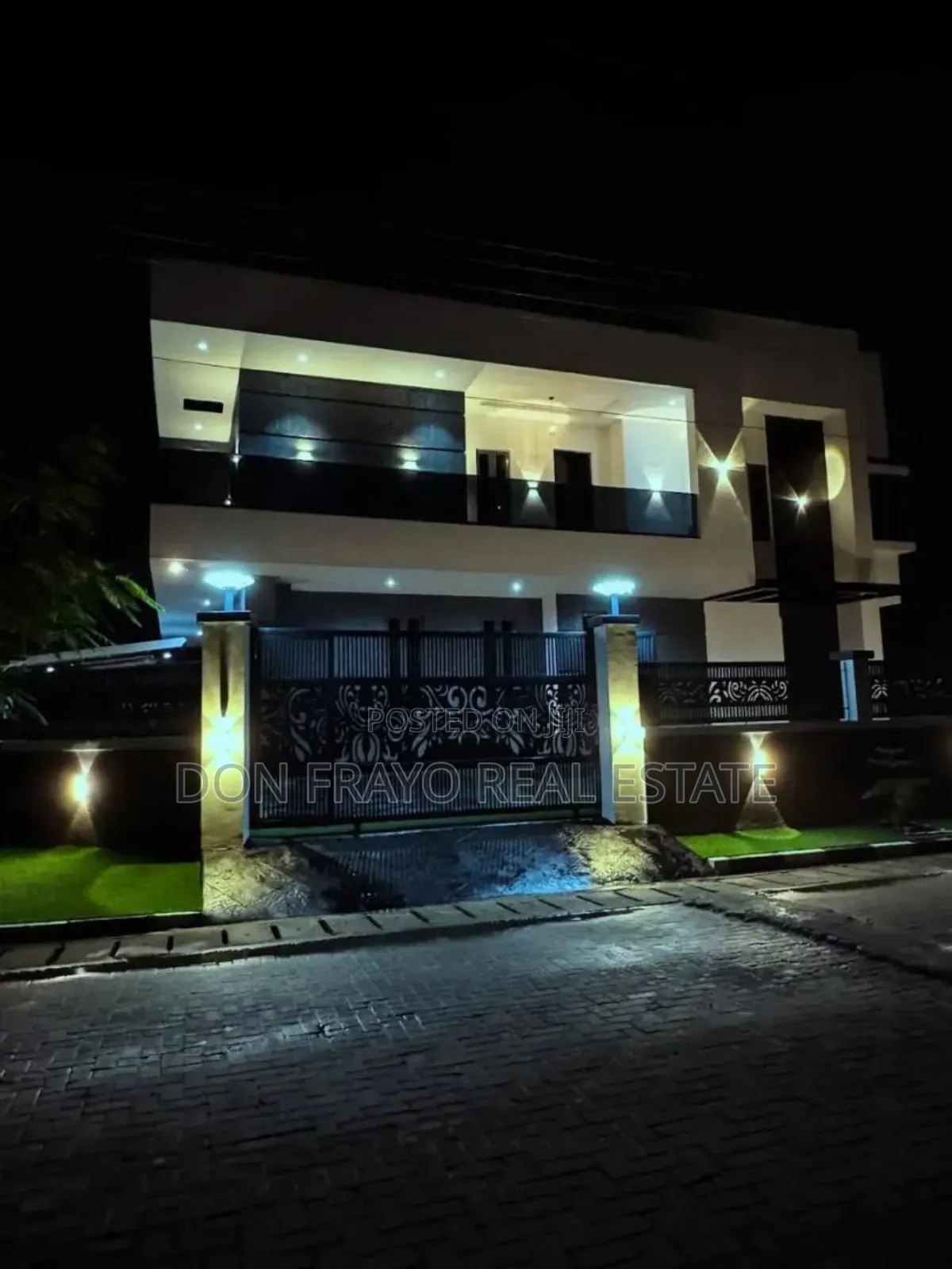 5bdrm Duplex in Fountain Springville, Sangotedo for sale in Sangotedo