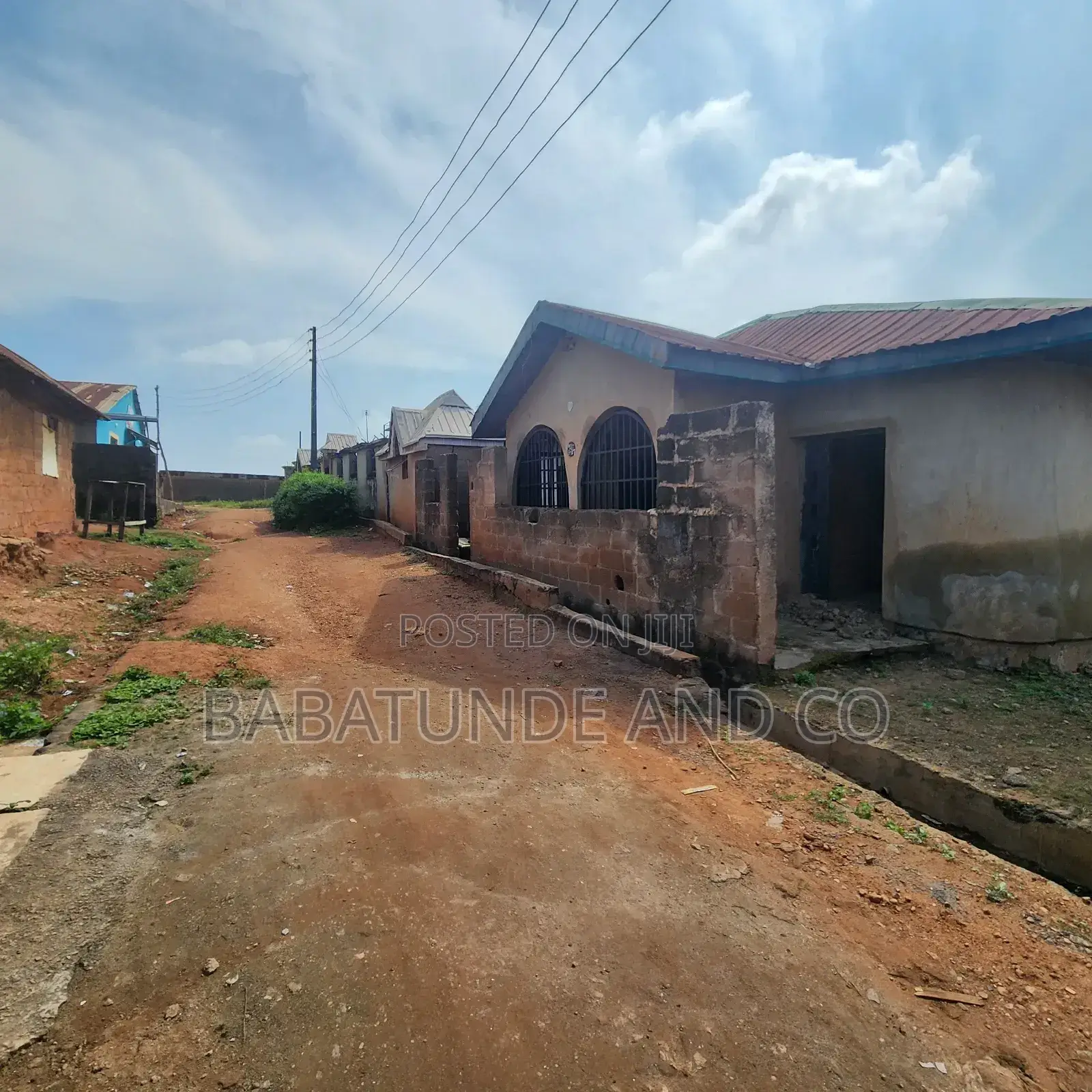 4bdrm Apartment in Ajibode for sale in Ajibode