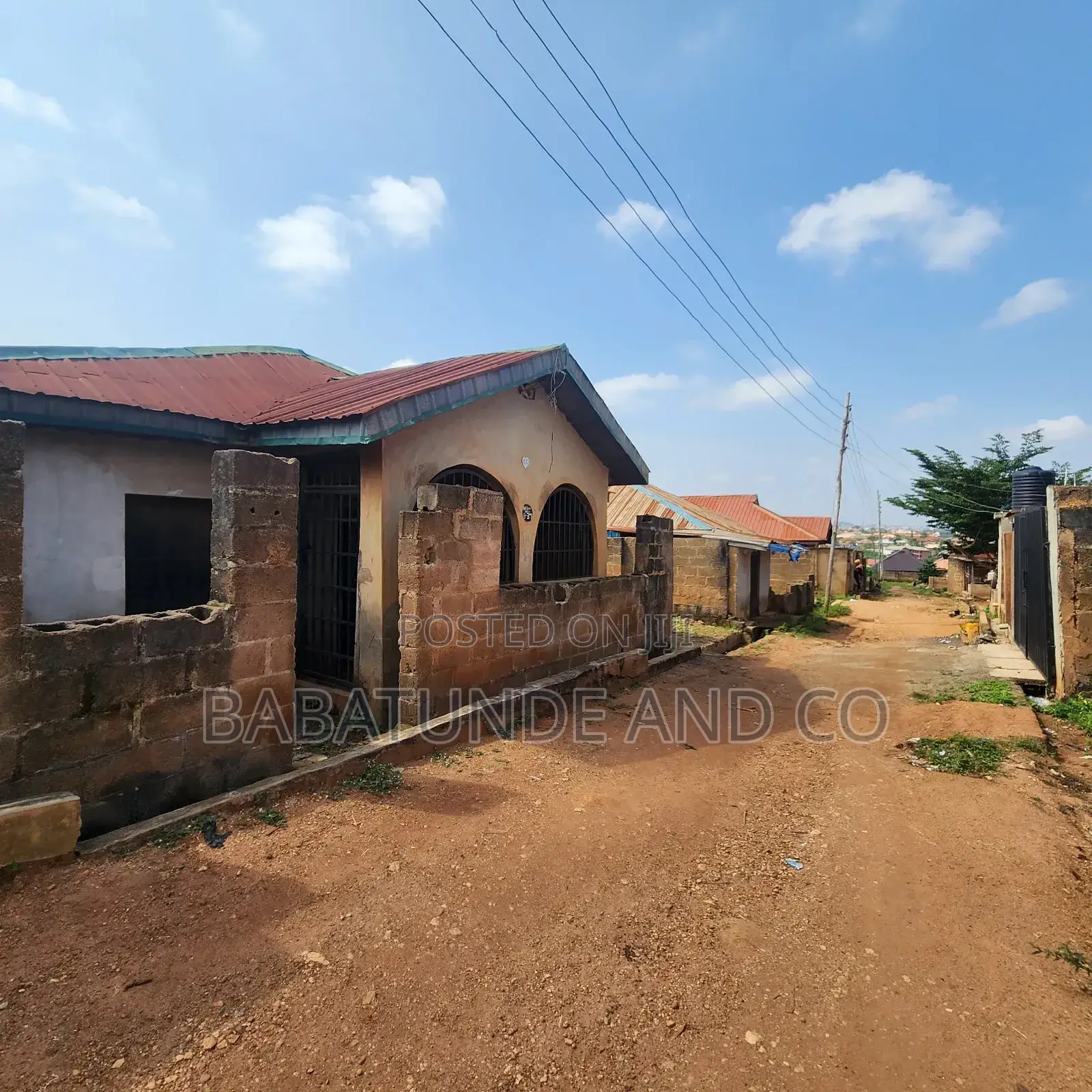 4bdrm Apartment in Ajibode for sale in Ajibode