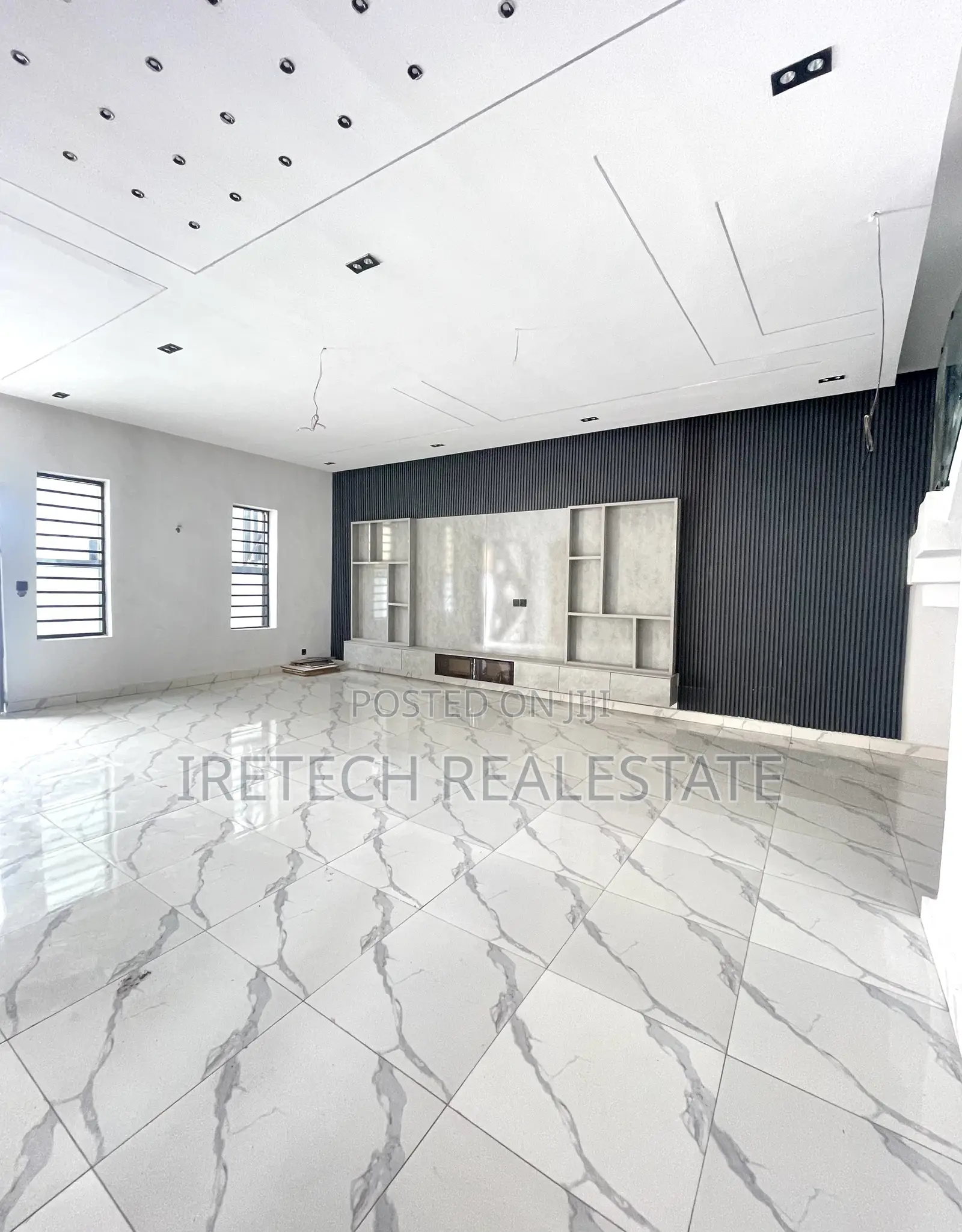 Very Spacious 5 Bedroom Fully Detached Duplex With Bq in Ajah