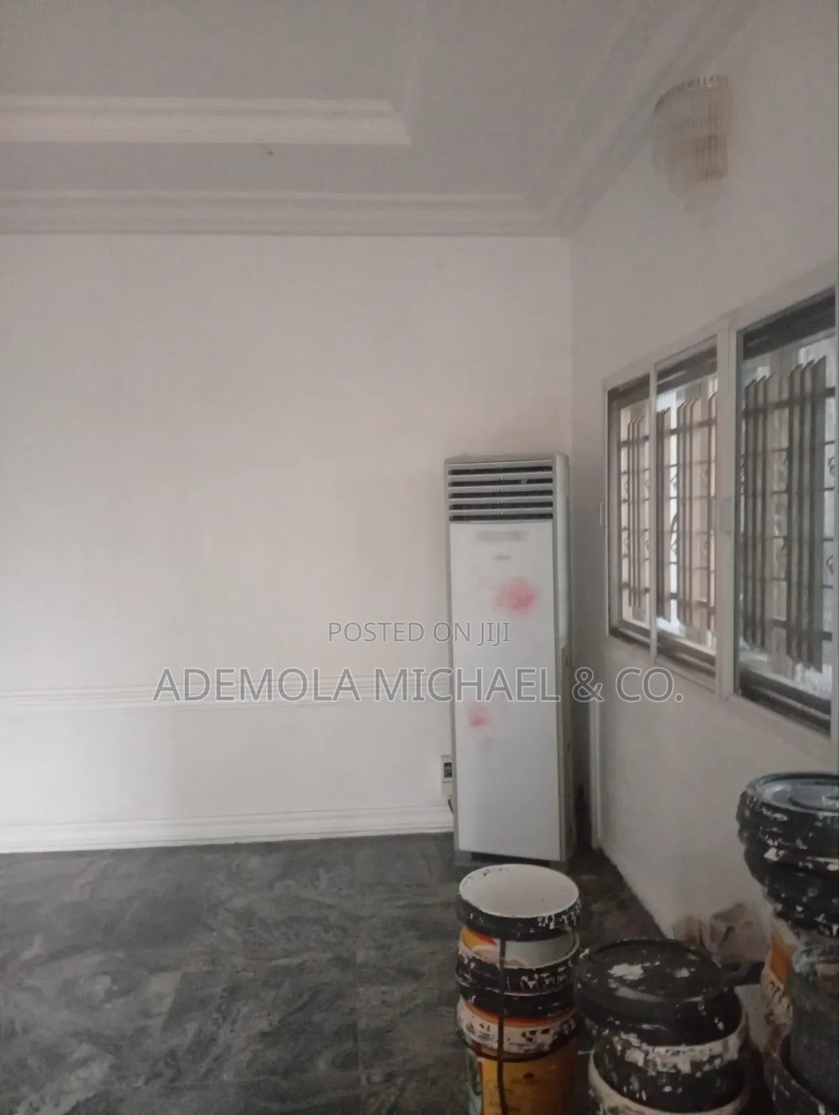 6bdrm Duplex in Apo Legislative Side for rent in Apo District
