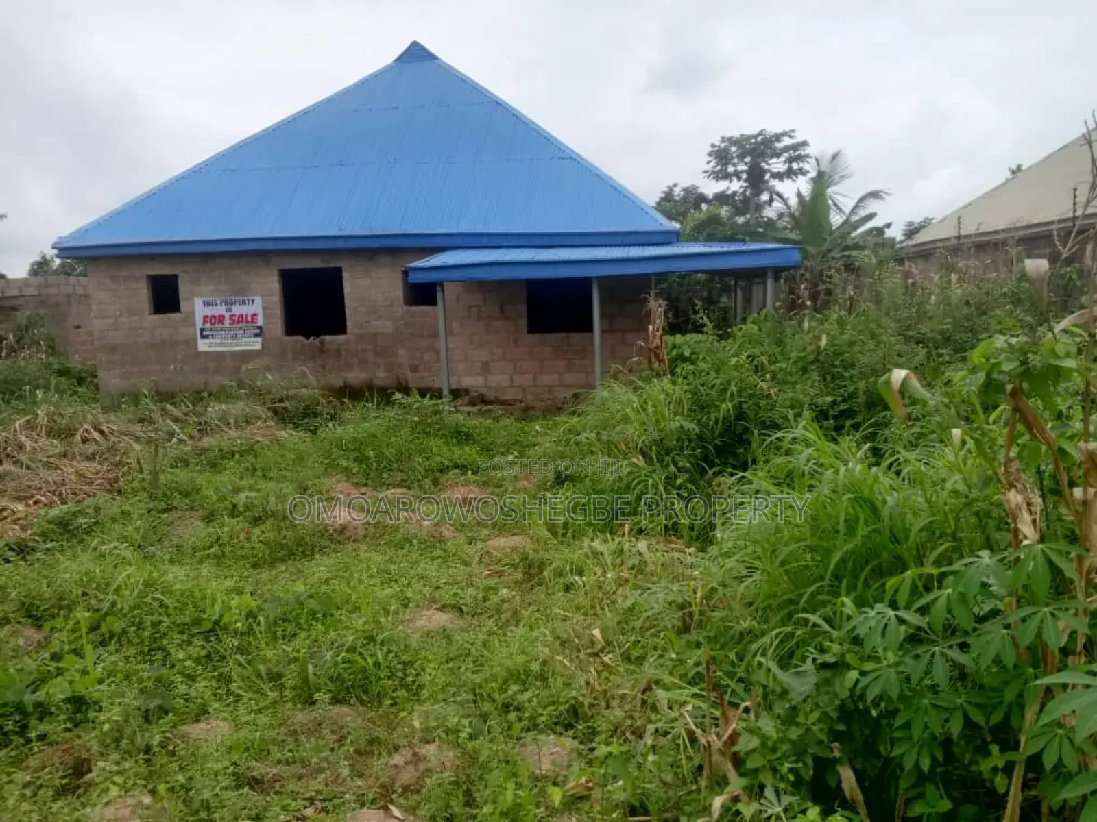 3bdrm Bungalow in Bamidele Estate, Akure for sale in Akure