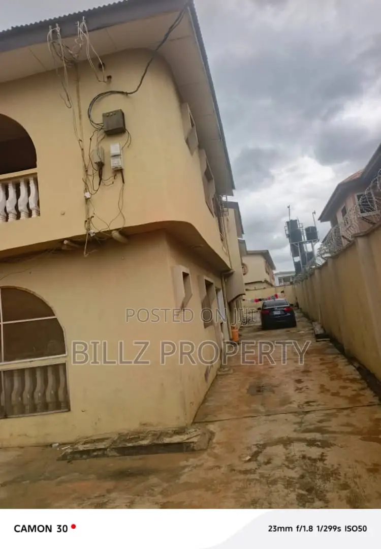 3bdrm Block of Flats in Oko Oba, Abule Egba for sale in Abule Egba