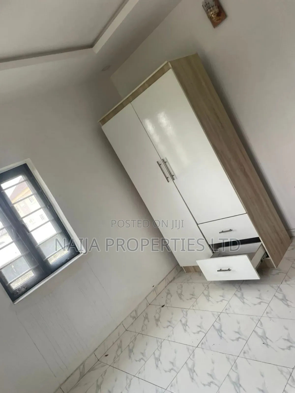 1bdrm Block of Flats in Lekki Scheme 2, Ajah for sale in Ajah