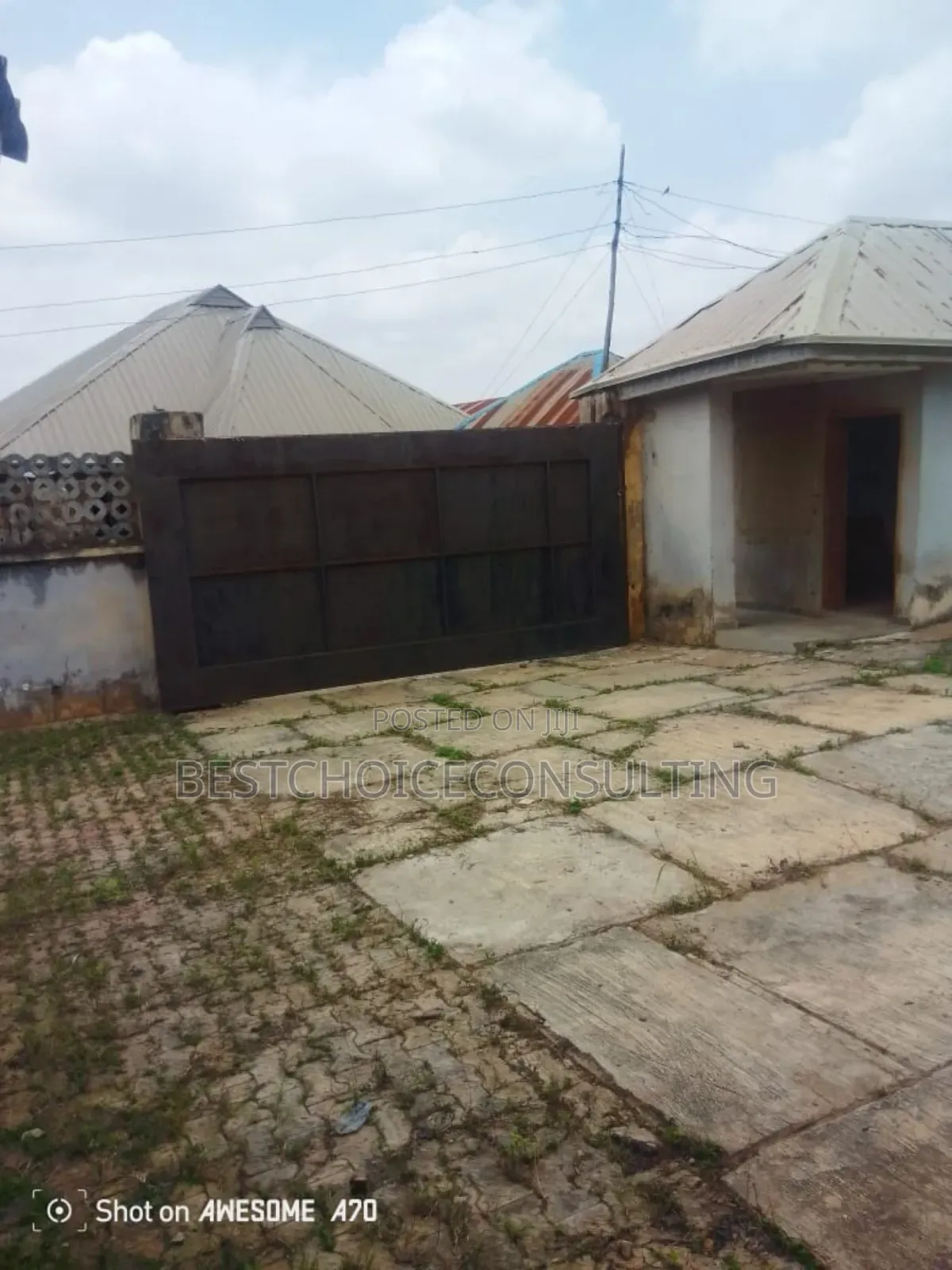2bdrm Apartment in Apete, Ibadan for sale in Ibadan
