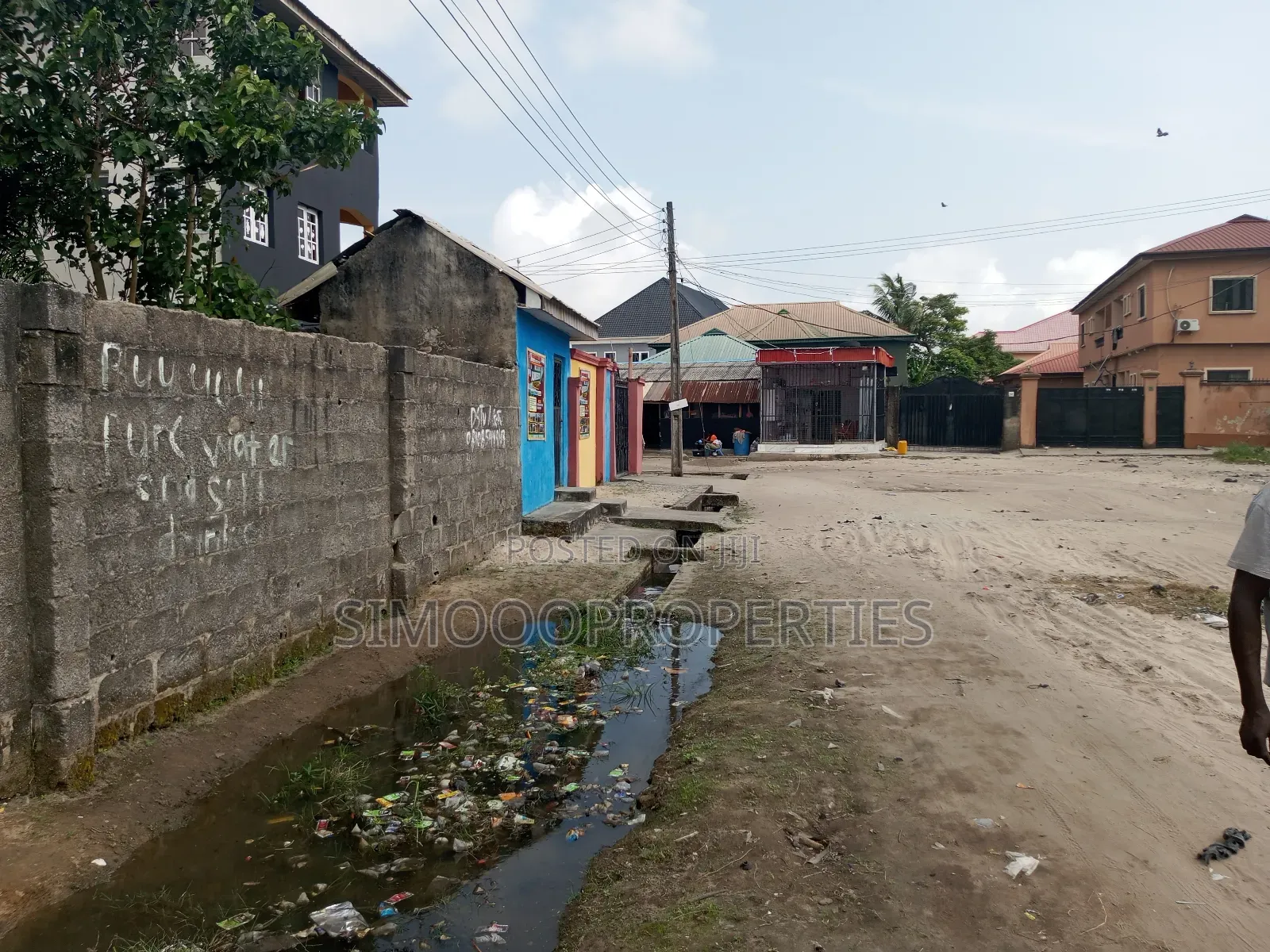 11/2plot of Dry Land With 2units of 2bedrooms for Sale at Ogunfayo in Awoyaya