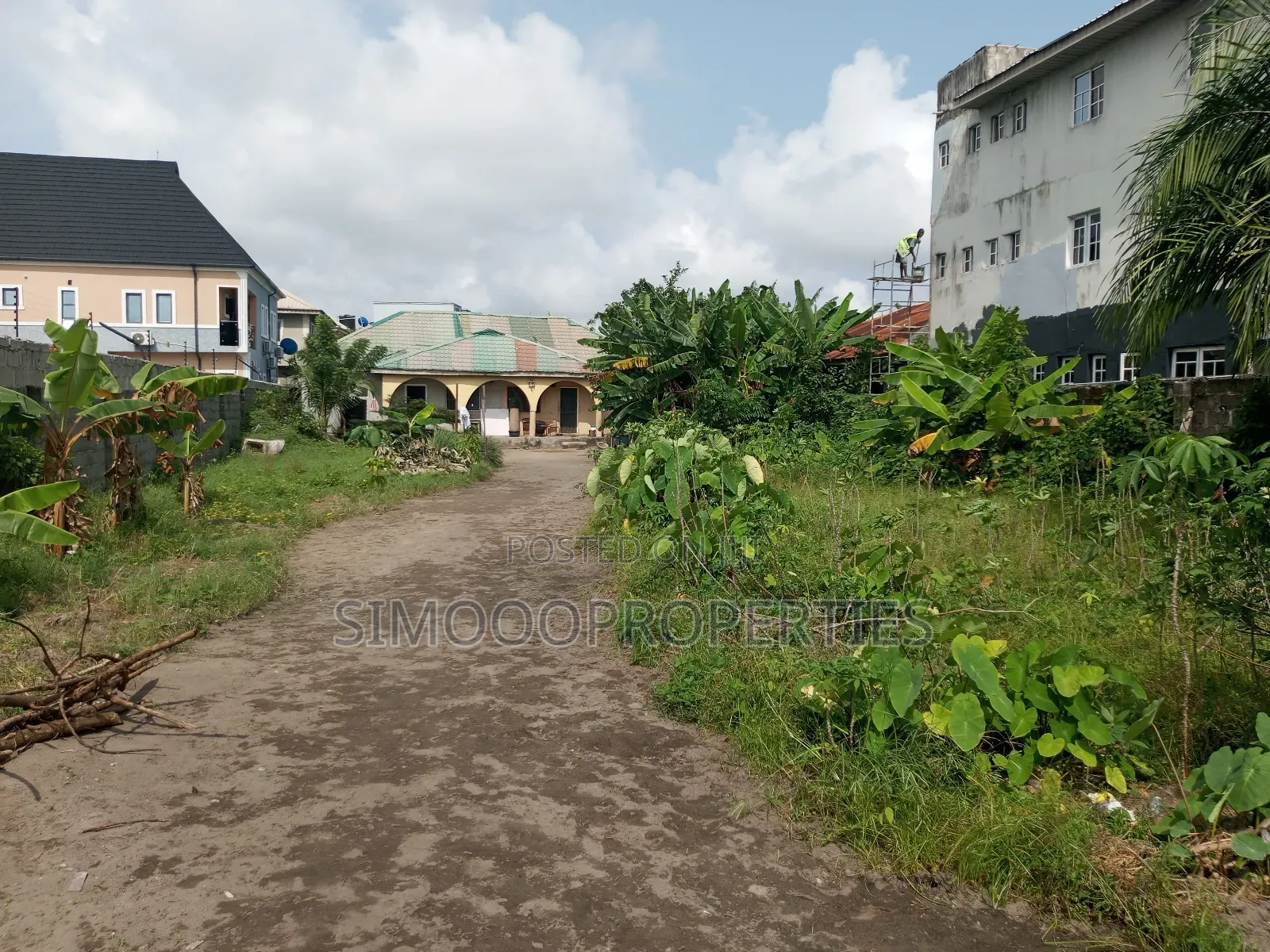 11/2plot of Dry Land With 2units of 2bedrooms for Sale at Ogunfayo in Awoyaya