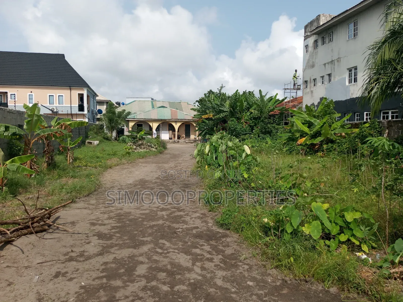 11/2plot of Dry Land With 2units of 2bedrooms for Sale at Ogunfayo in Awoyaya