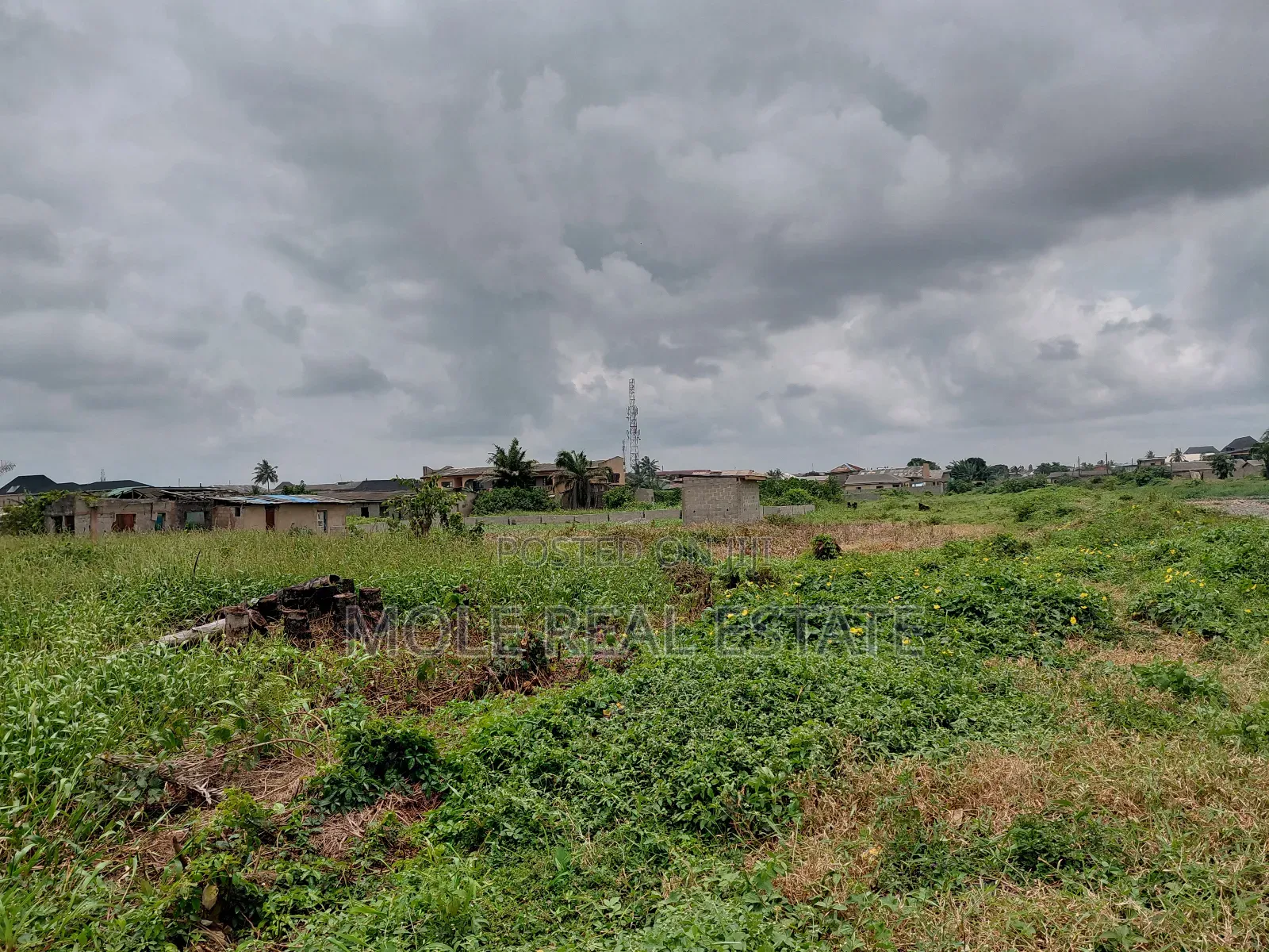 Distress Sale 22ft by 80ft Plot Ikotun Iguando in Ikotun/Igando