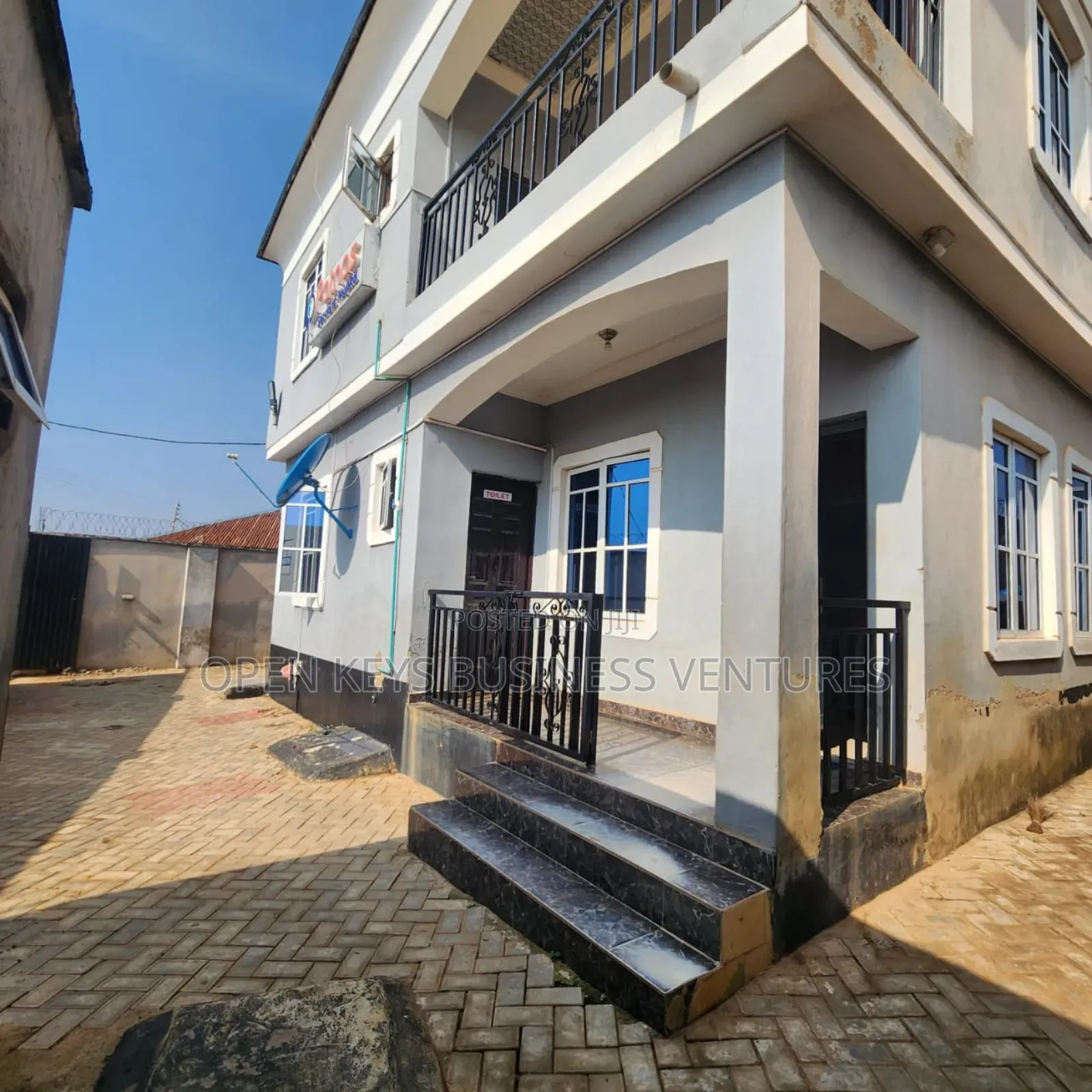 Furnished 2bdrm Block of Flats in Akobo for sale in Akobo