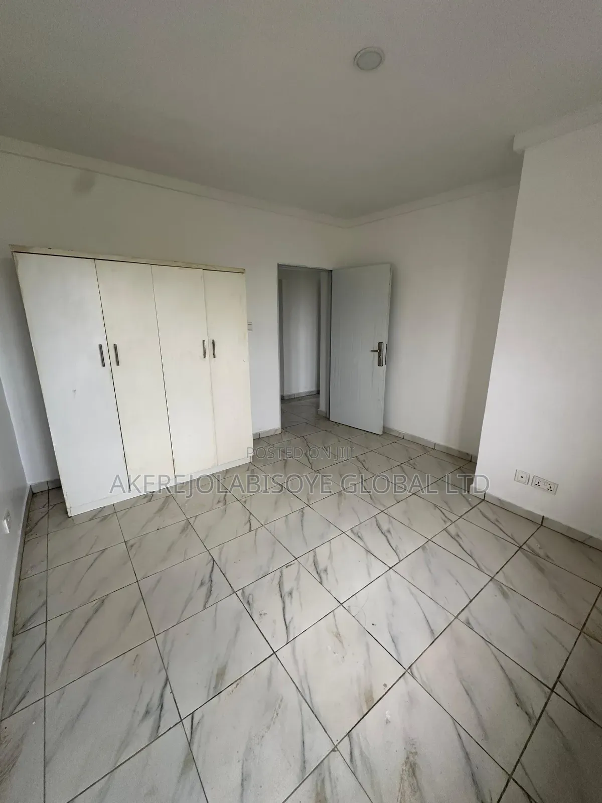 4bdrm Townhouse / Terrace in In An Estate for rent in Life Camp