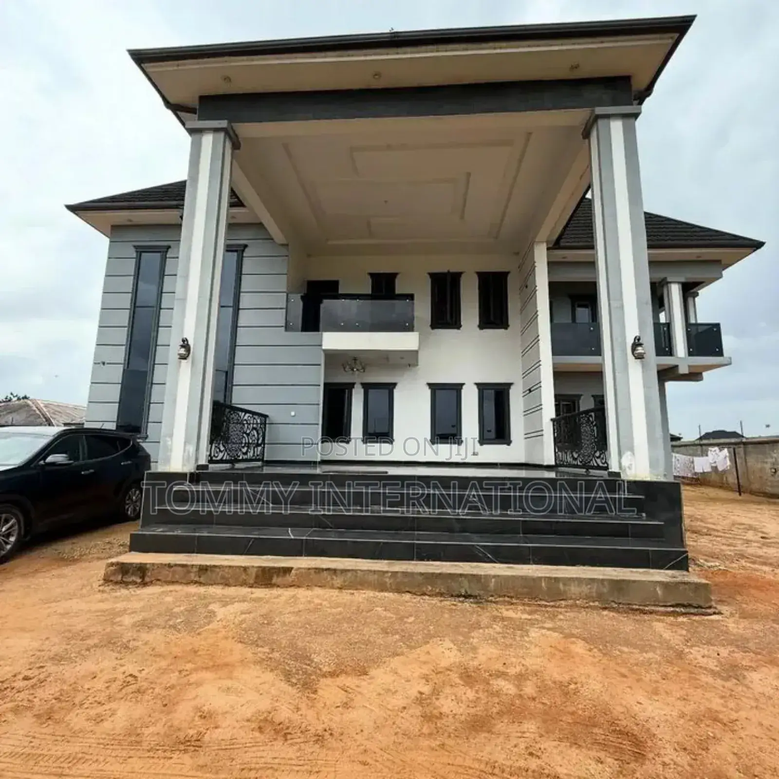 5bdrm Duplex in Alhaji Estate, Port-Harcourt for sale in Port-Harcourt