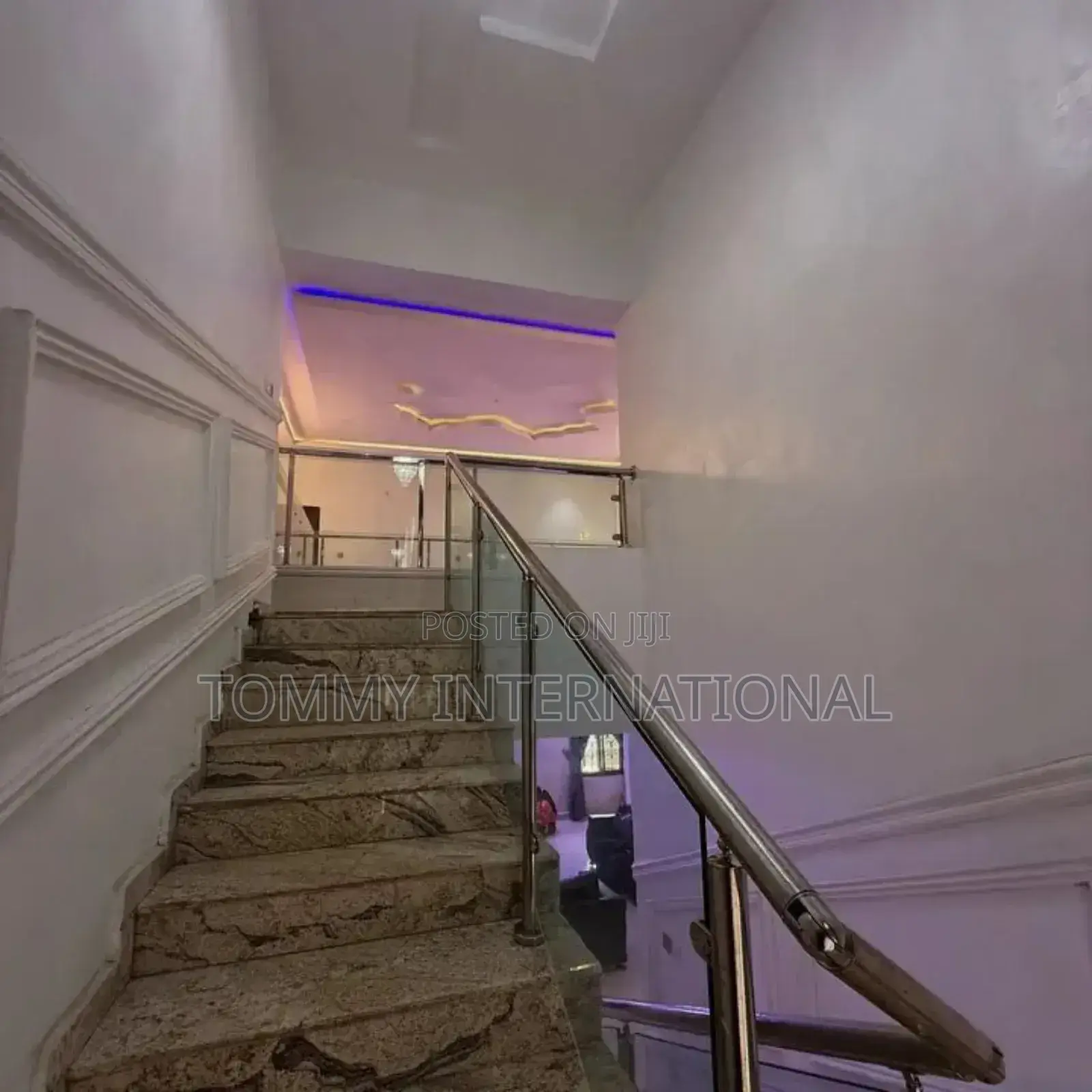 5bdrm Duplex in Alhaji Estate, Port-Harcourt for sale in Port-Harcourt