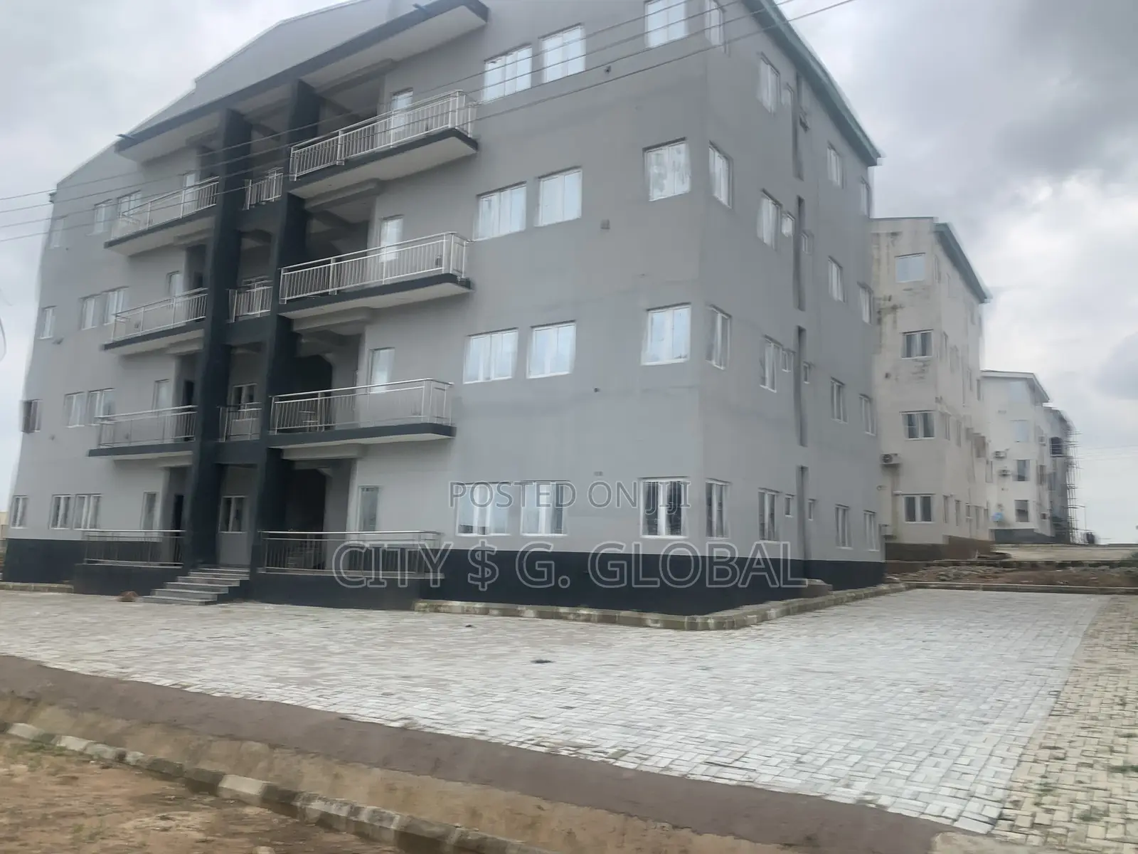 Luxury.8 Units of 3 Bedroom. Caracas. For Sale. Apdc Capital Estate in Kubwa