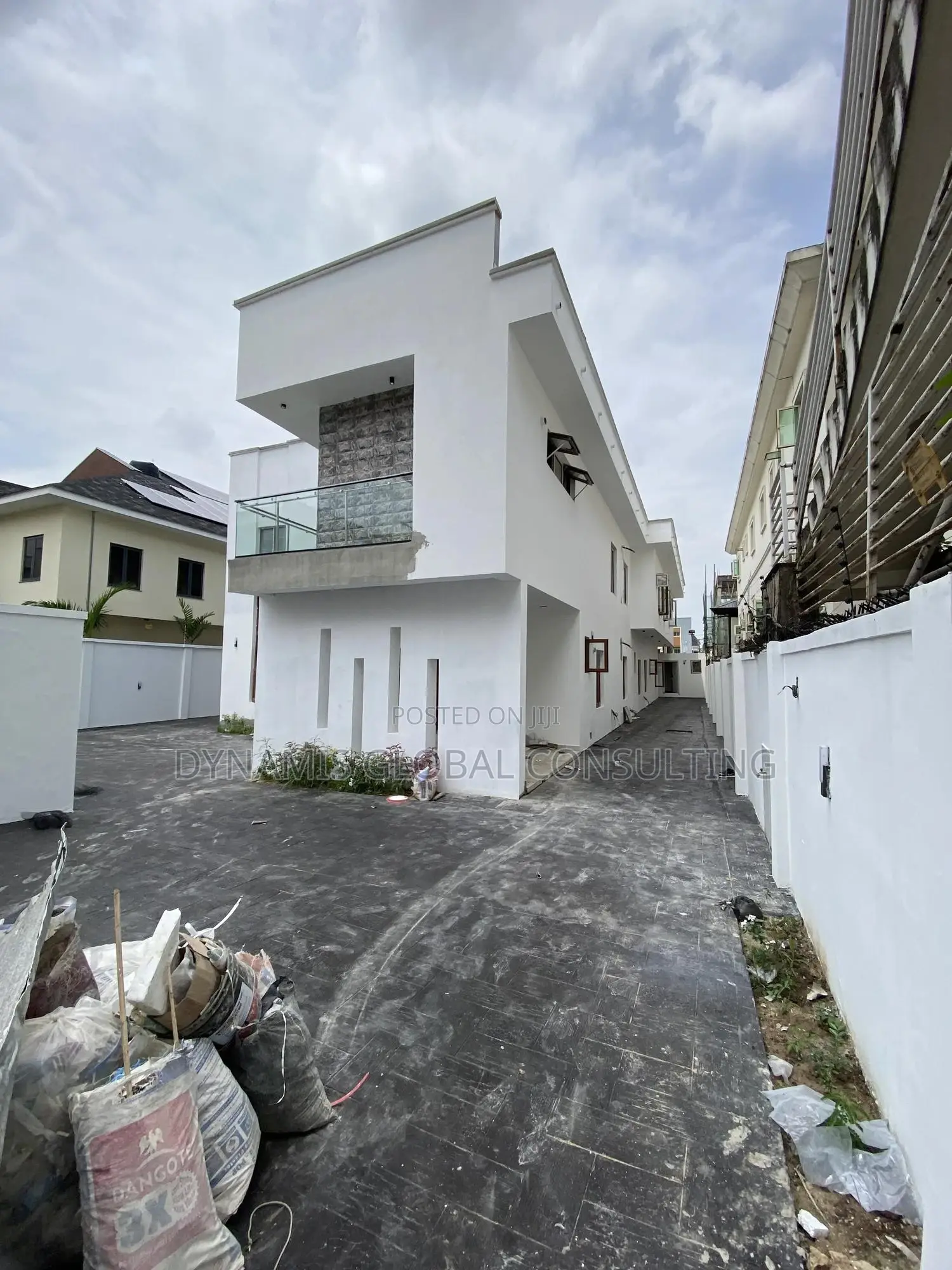 Furnished 6bdrm Duplex in Ikeja Gra for sale in Ikeja GRA