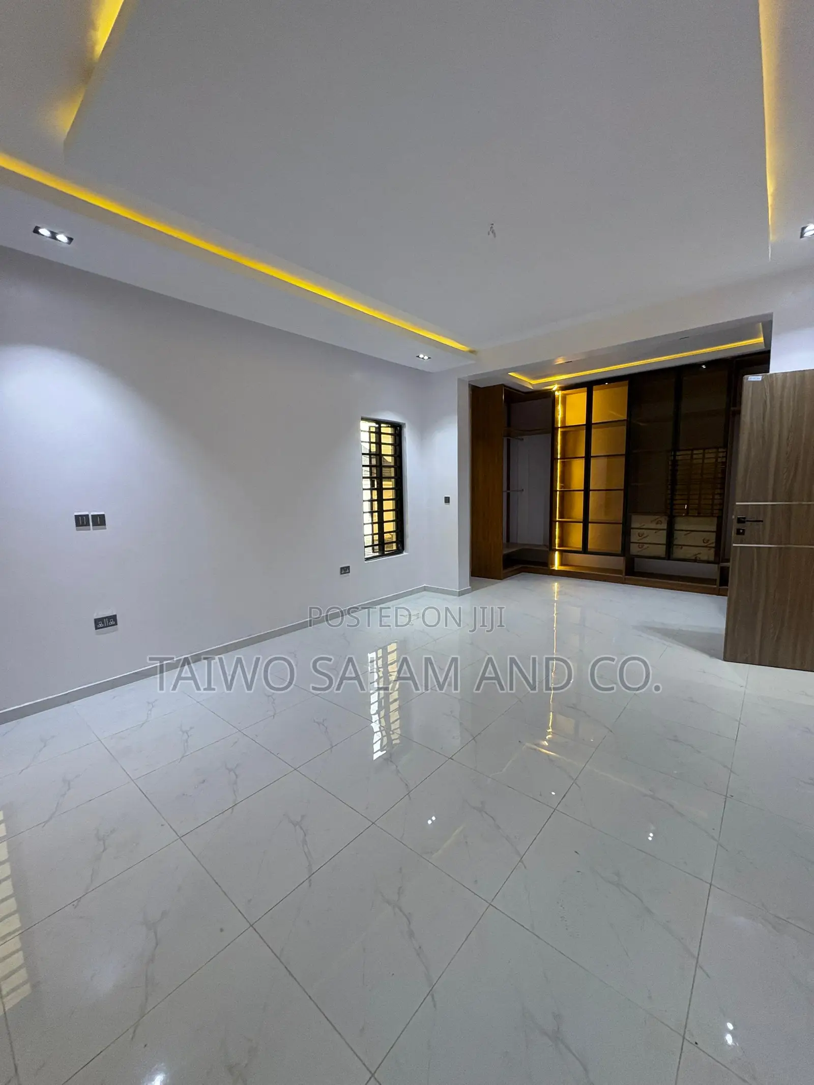 4bdrm Duplex in Akobo for sale in Akobo
