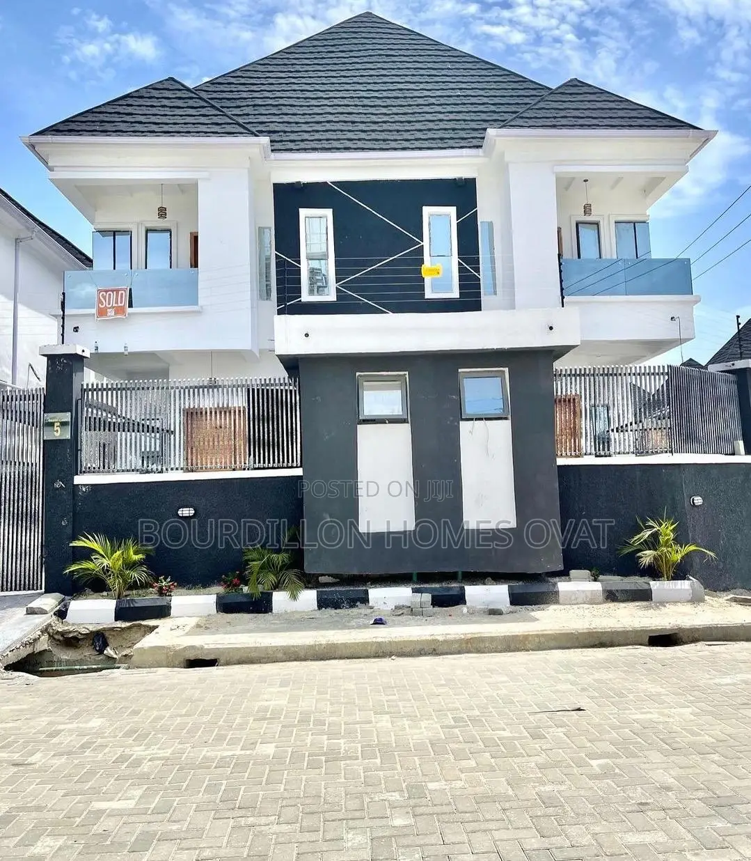 4bdrm Duplex in Orchid, Lekki for sale in Lekki