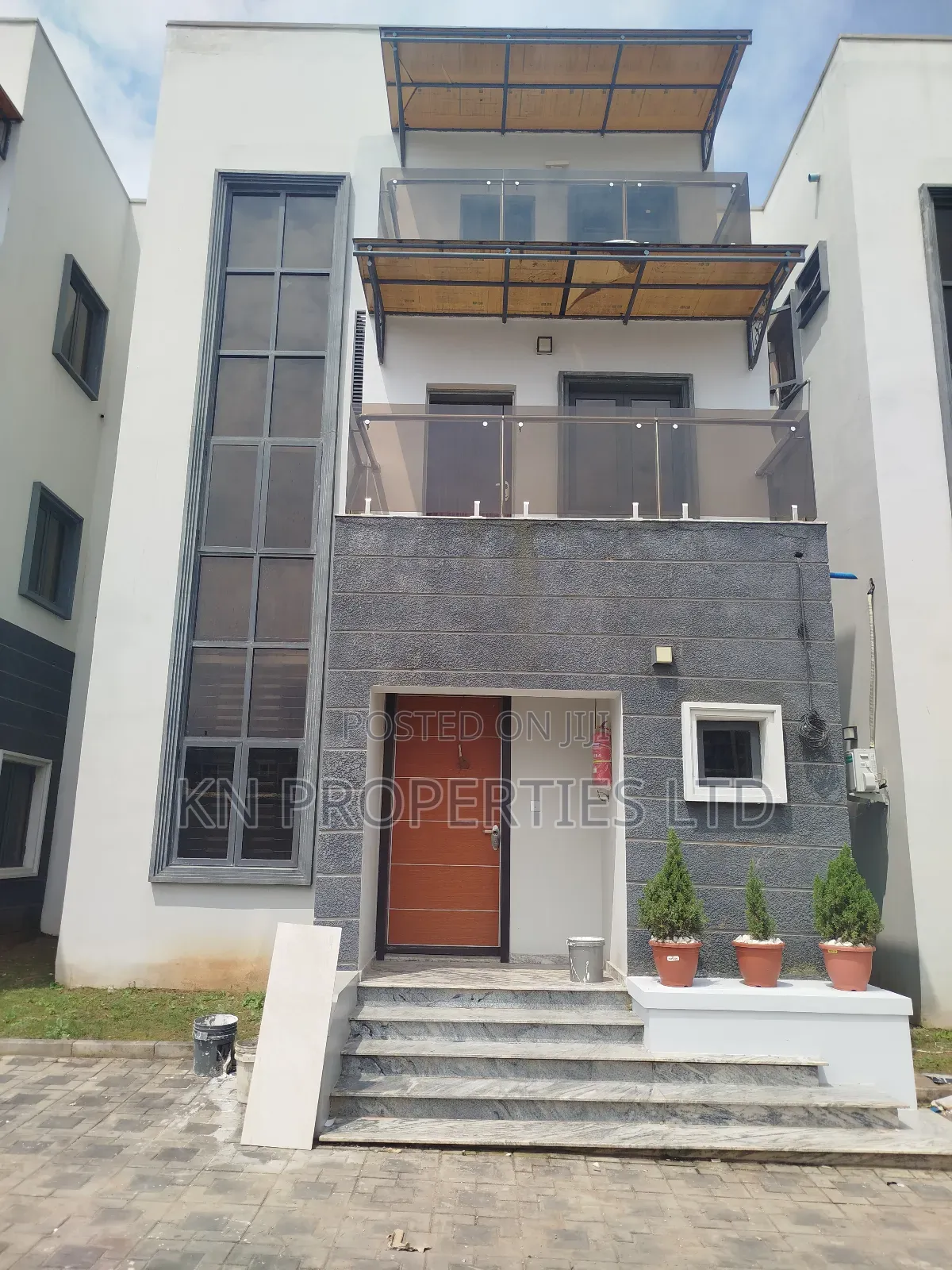 5bdrm Townhouse / Terrace in Kaura District for rent in Kaura