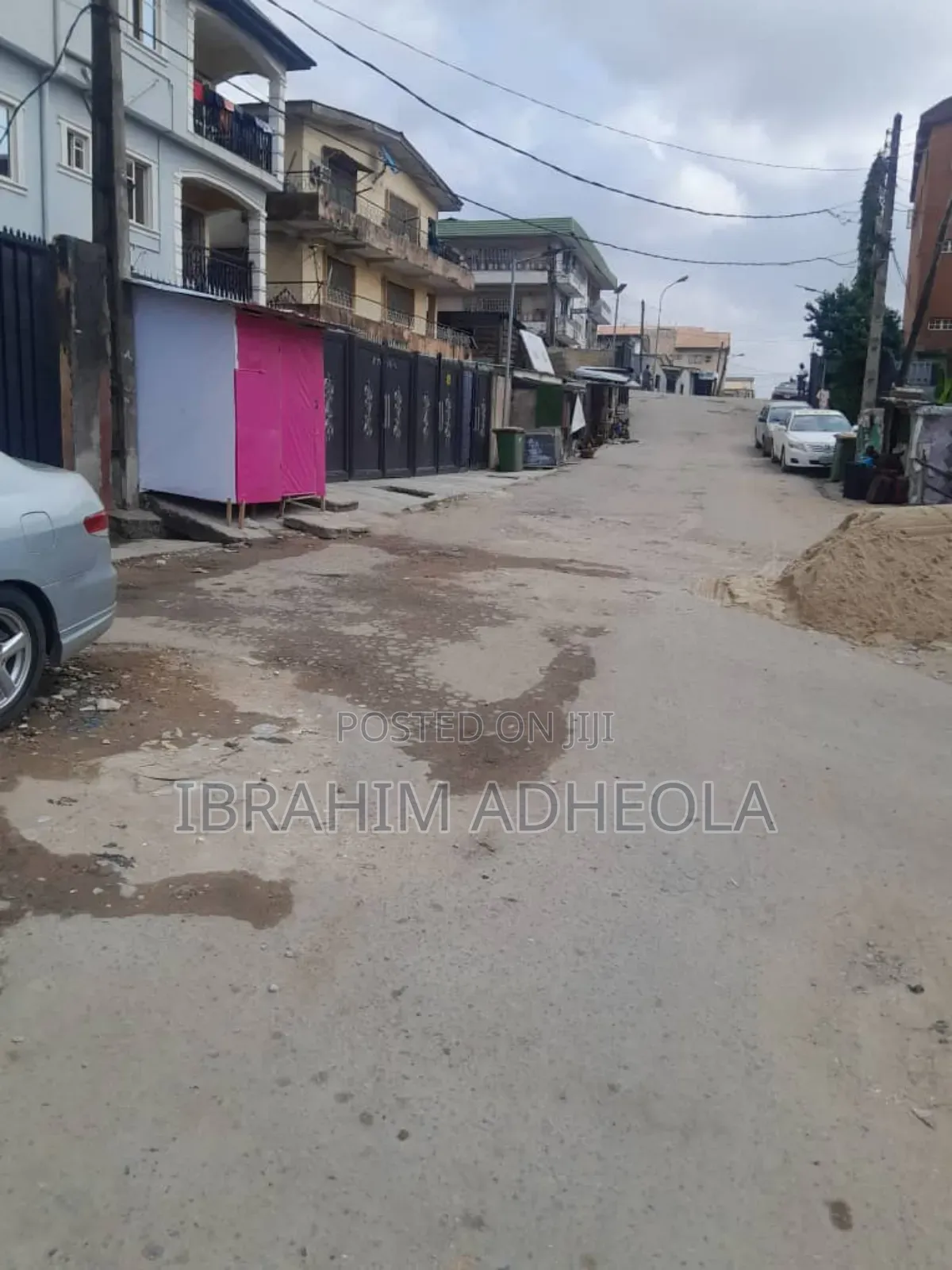 3bdrm Block of Flats in Yaba, Akoka for sale in Akoka