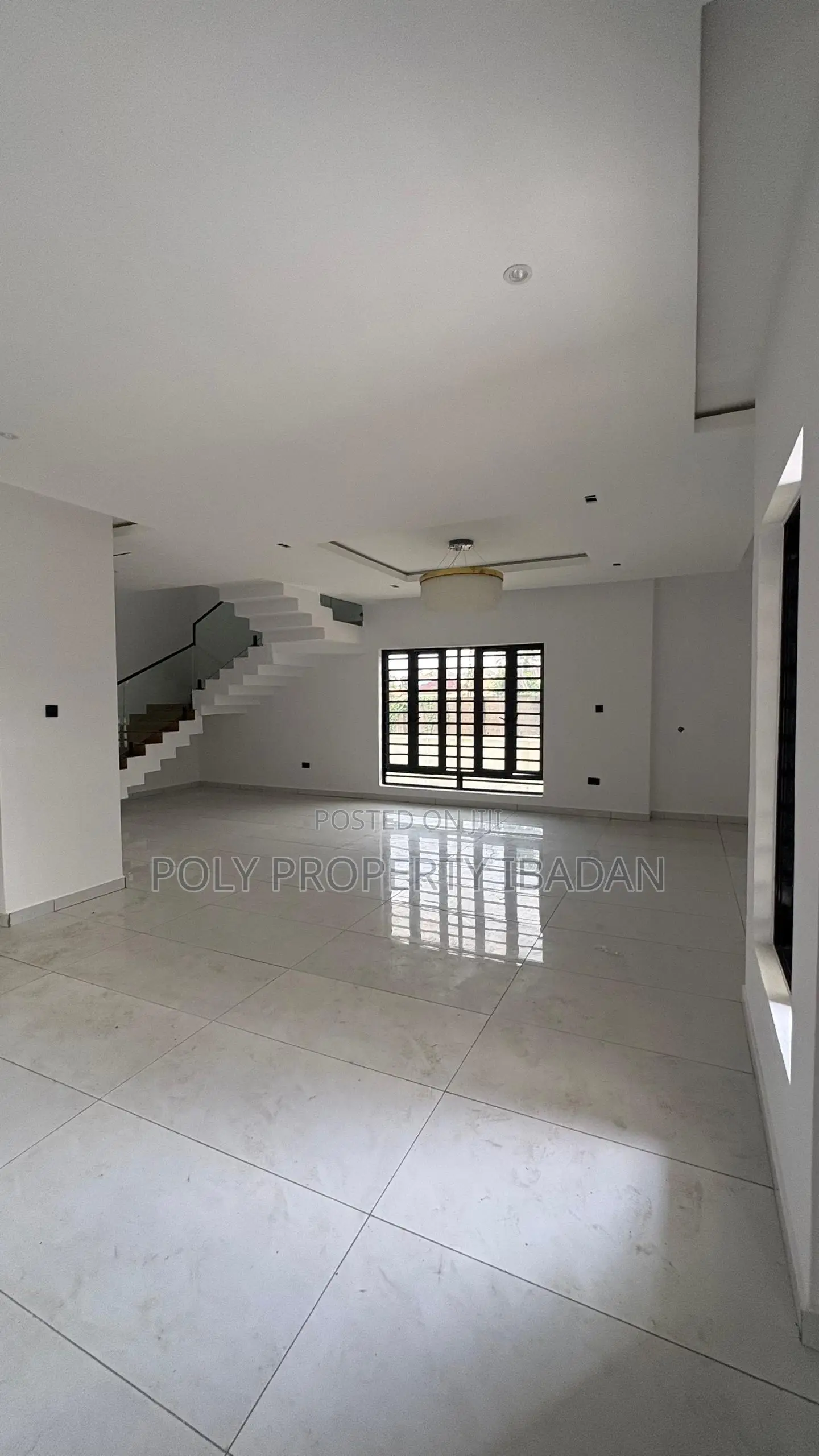 4bdrm Duplex in Kolapo Ishola Gra, Ibadan for sale in Ibadan