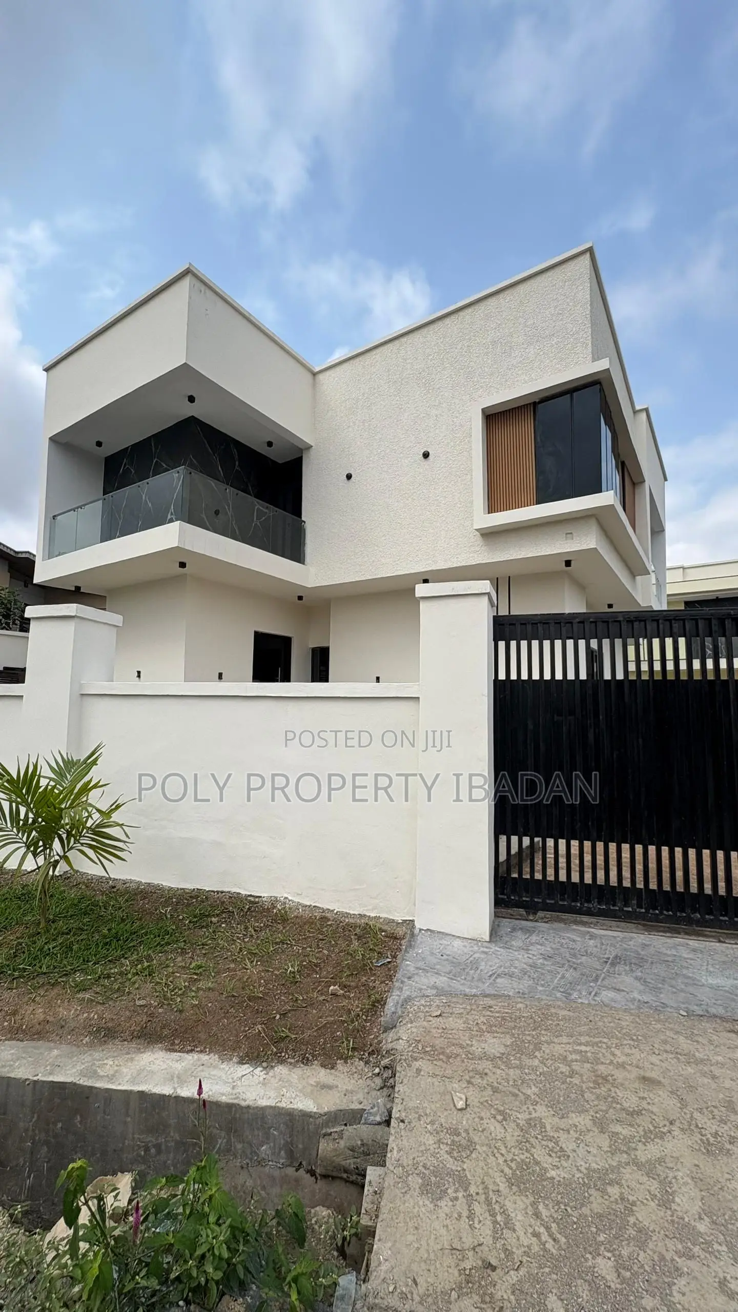4bdrm Duplex in Kolapo Ishola Gra, Ibadan for sale in Ibadan