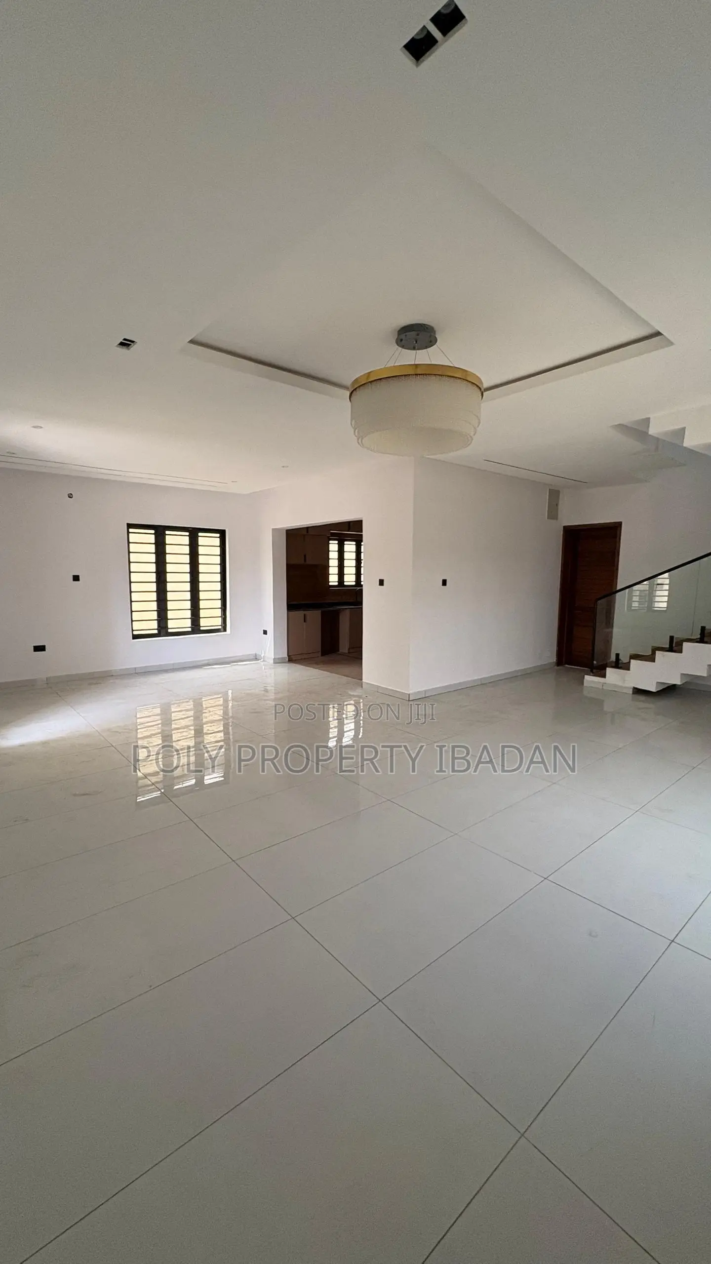 4bdrm Duplex in Kolapo Ishola Gra, Ibadan for sale in Ibadan