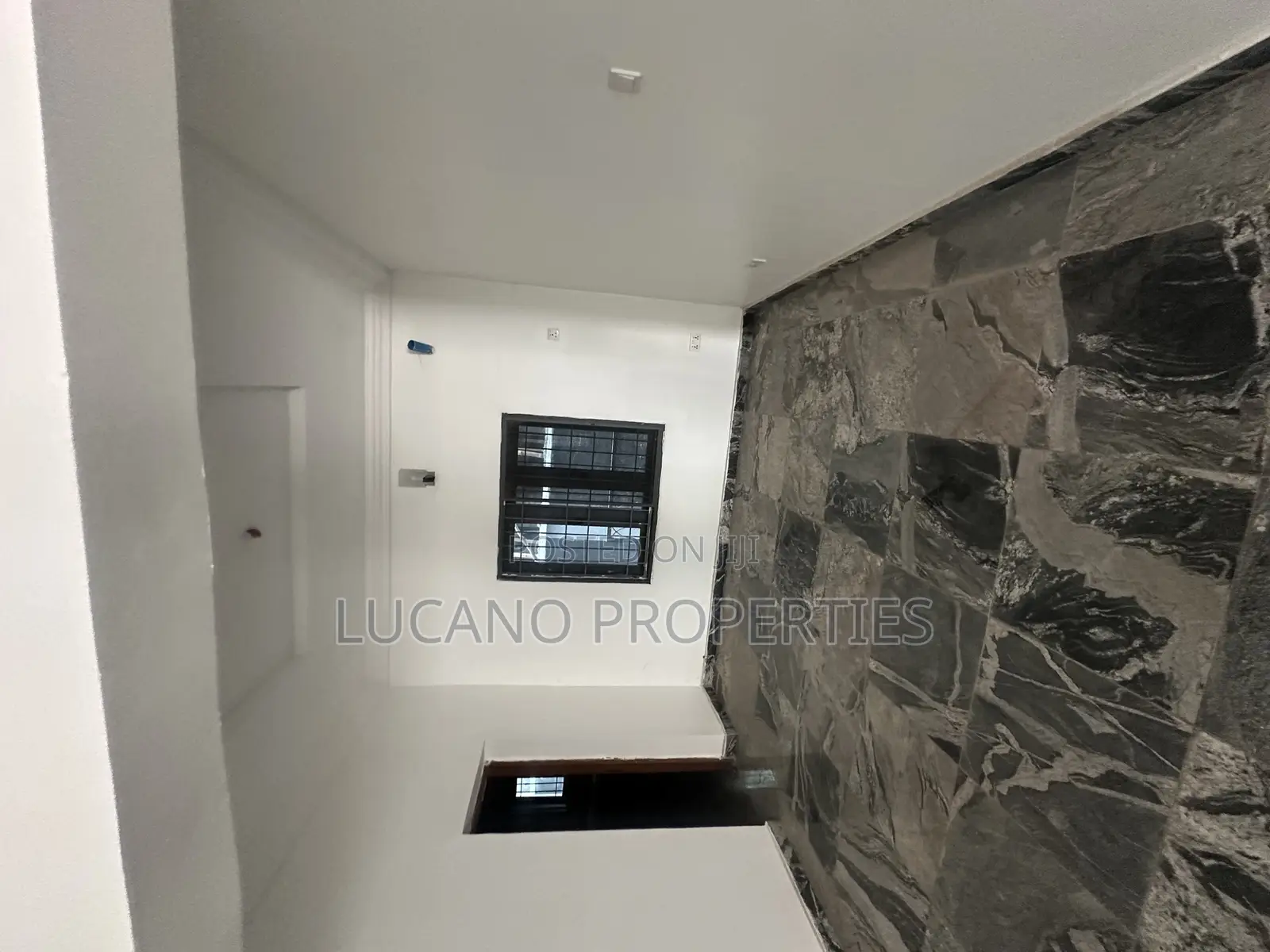 3bdrm Block of Flats in Jahi By Gilmore for rent in Jahi