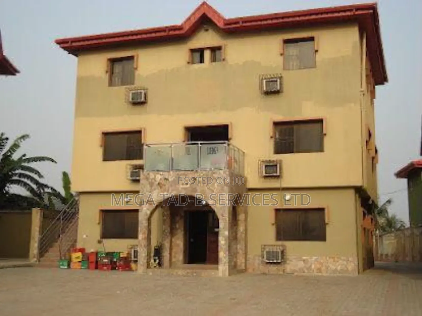 3star 55rooms Hotel With Swimming Pool for Sale in Berger