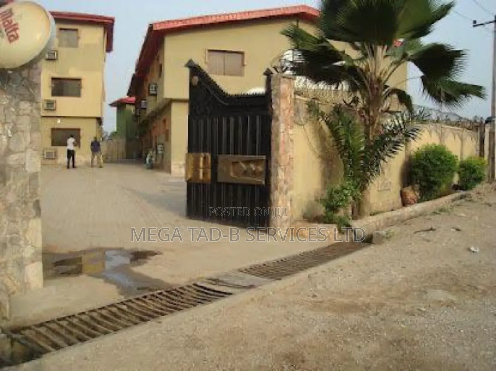 3star 55rooms Hotel With Swimming Pool for Sale in Berger