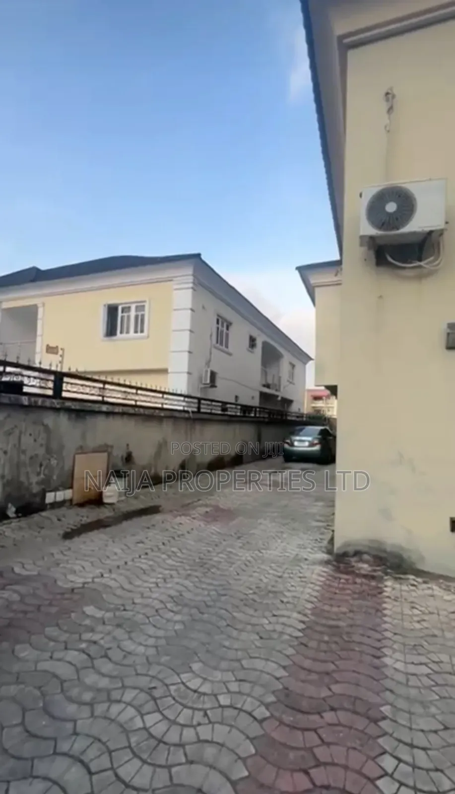 3bdrm Apartment in Ogidan, Sangotedo for sale in Sangotedo