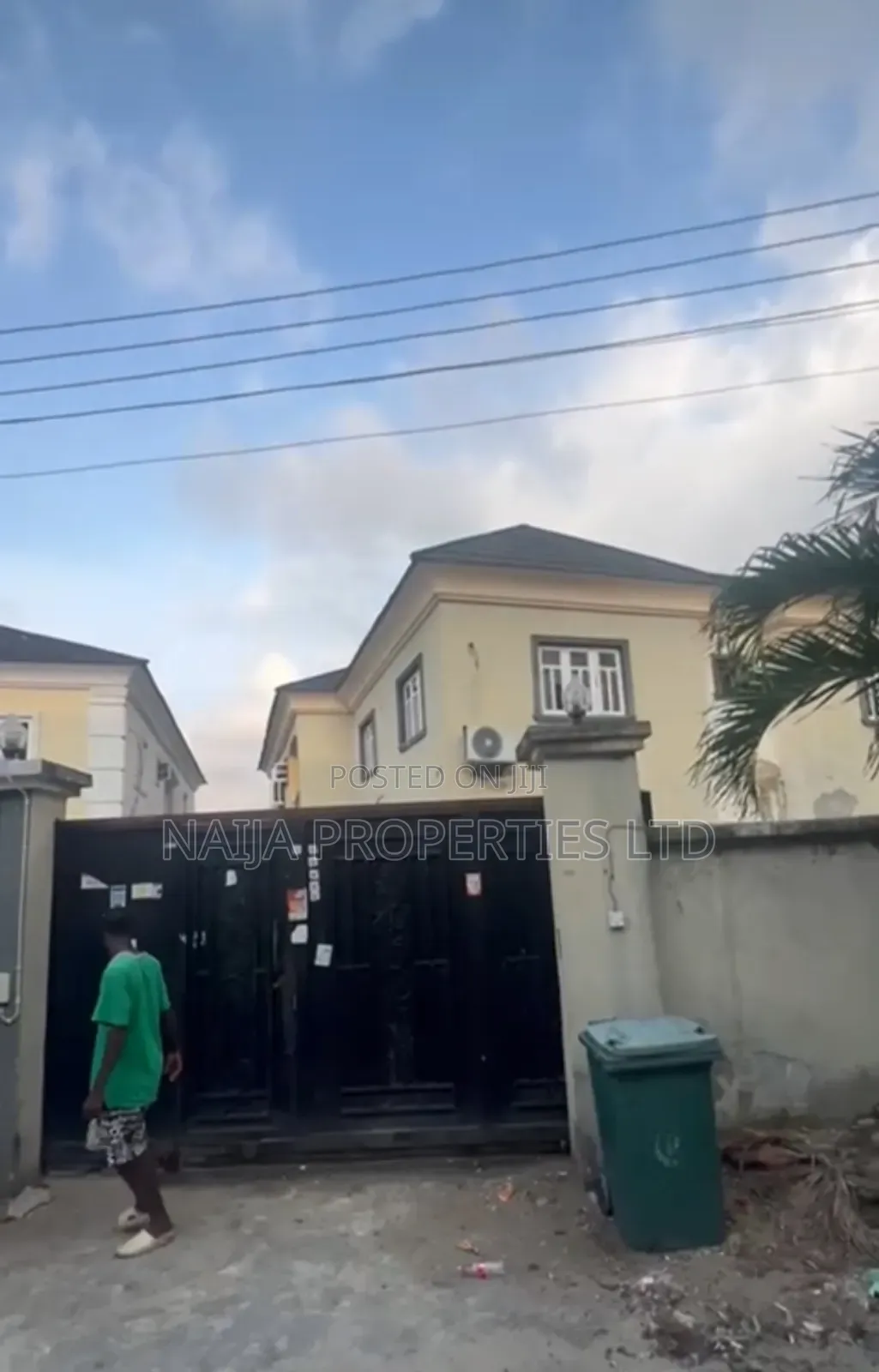 3bdrm Apartment in Ogidan, Sangotedo for sale in Sangotedo