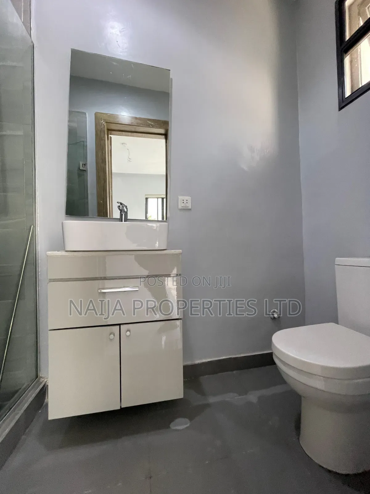 4bdrm Maisonette in Lekki Phase 1 for sale in Lekki Phase 1