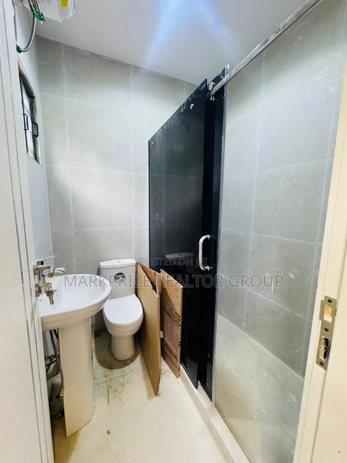 4bdrm Duplex in Opebi Ikeja Lagos for sale in Opebi