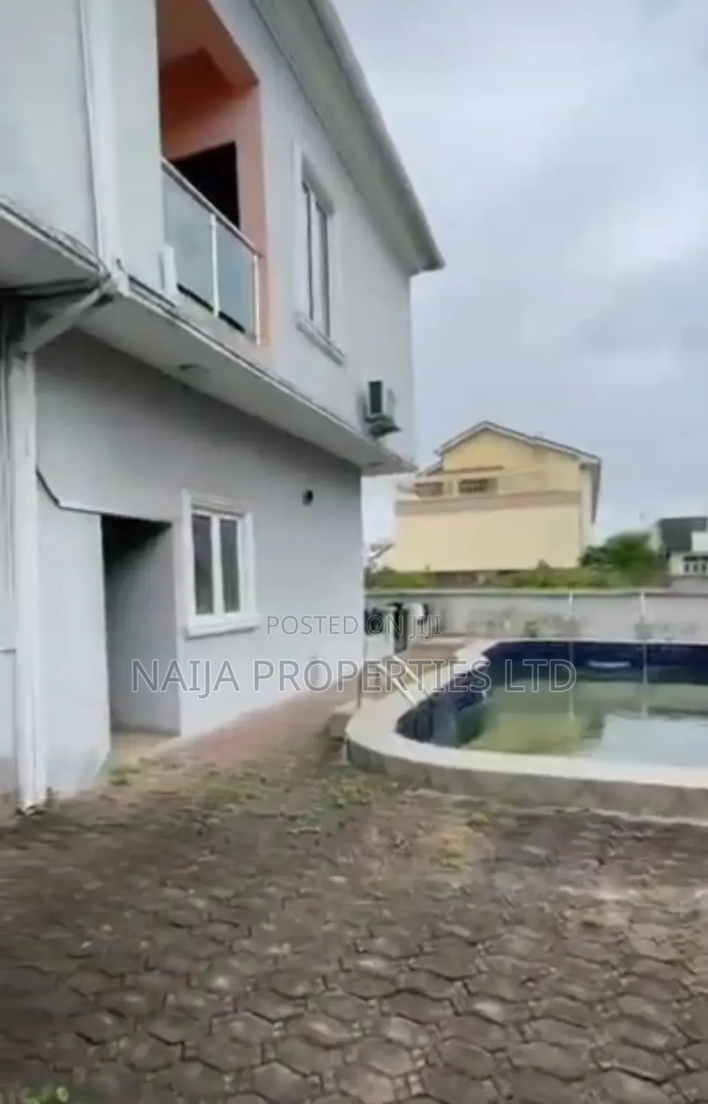 5bdrm Duplex in Royal Garden, Ajah for sale in Ajah
